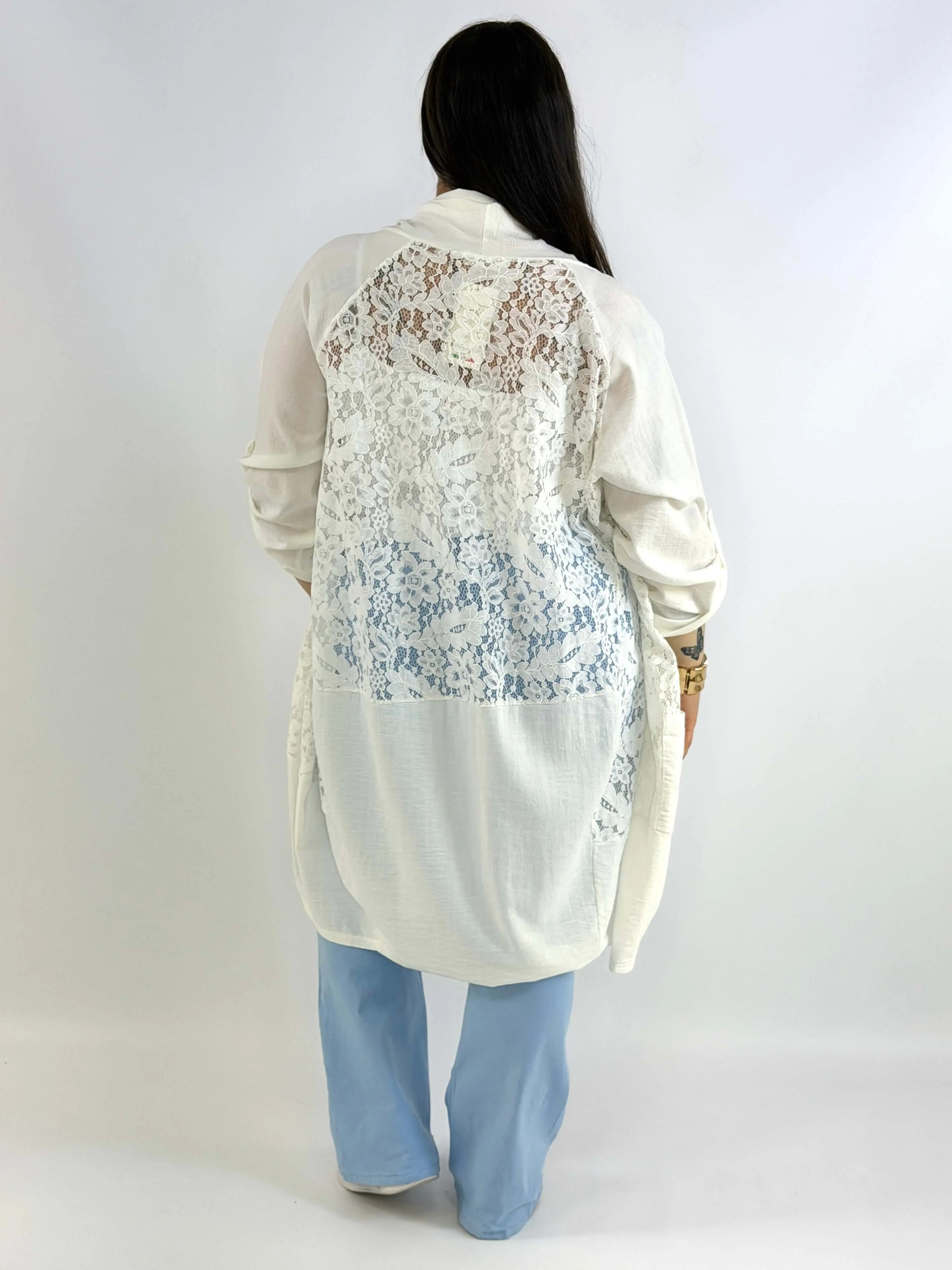 Narzutka plus size lniana z koronką – lekka narzutka XXL w eleganckim stylu - Image 4