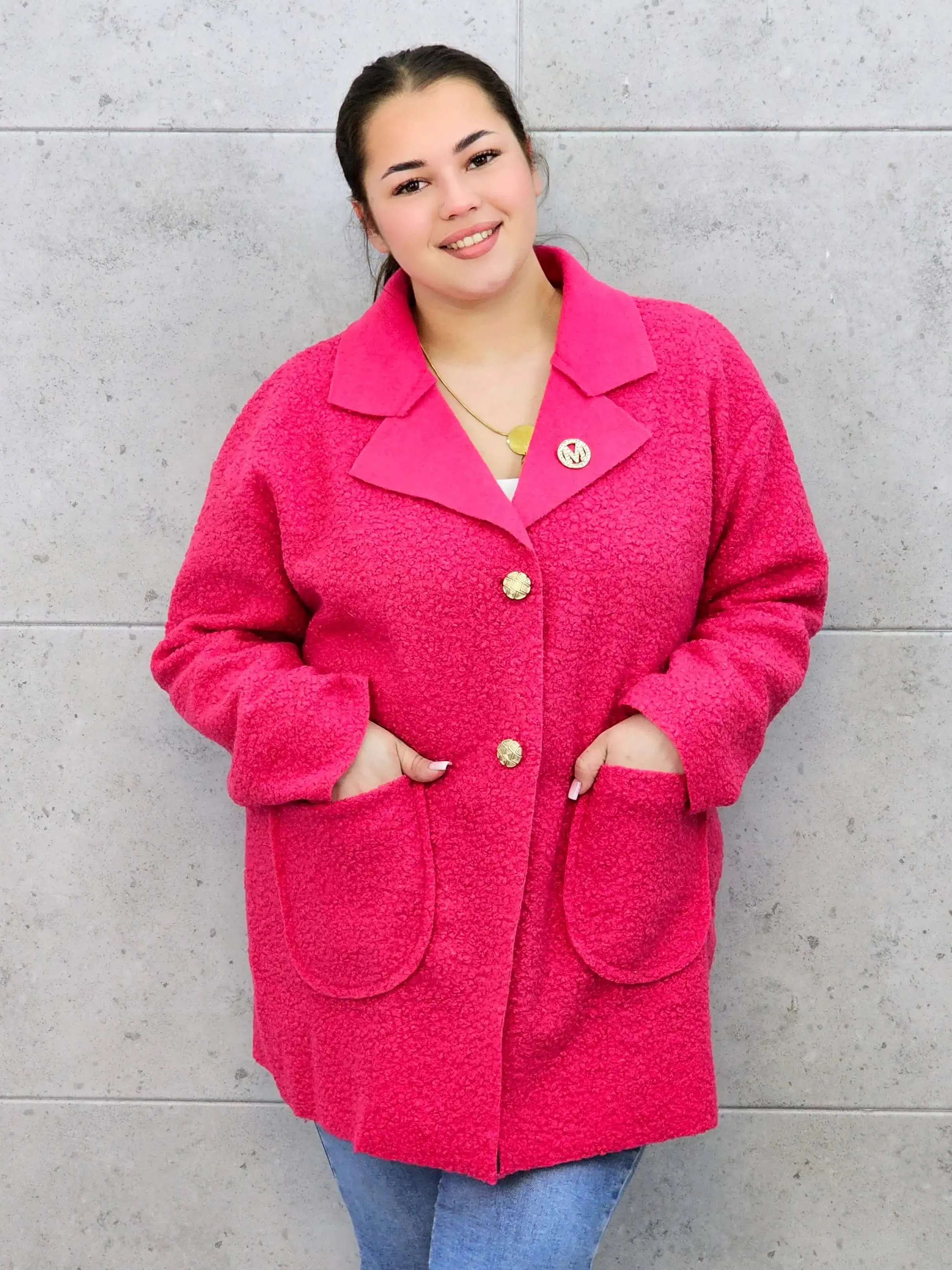 Płaszcz plus size z dużymi kieszeniami – miękki, stylowy, idealny na chłodniejsze dni