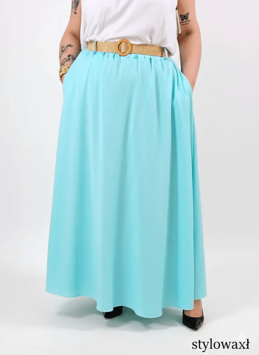 Spódnica maxi plus size – lejąca, rozkloszowana spódnica XXL z gumką w pasie i paskiem