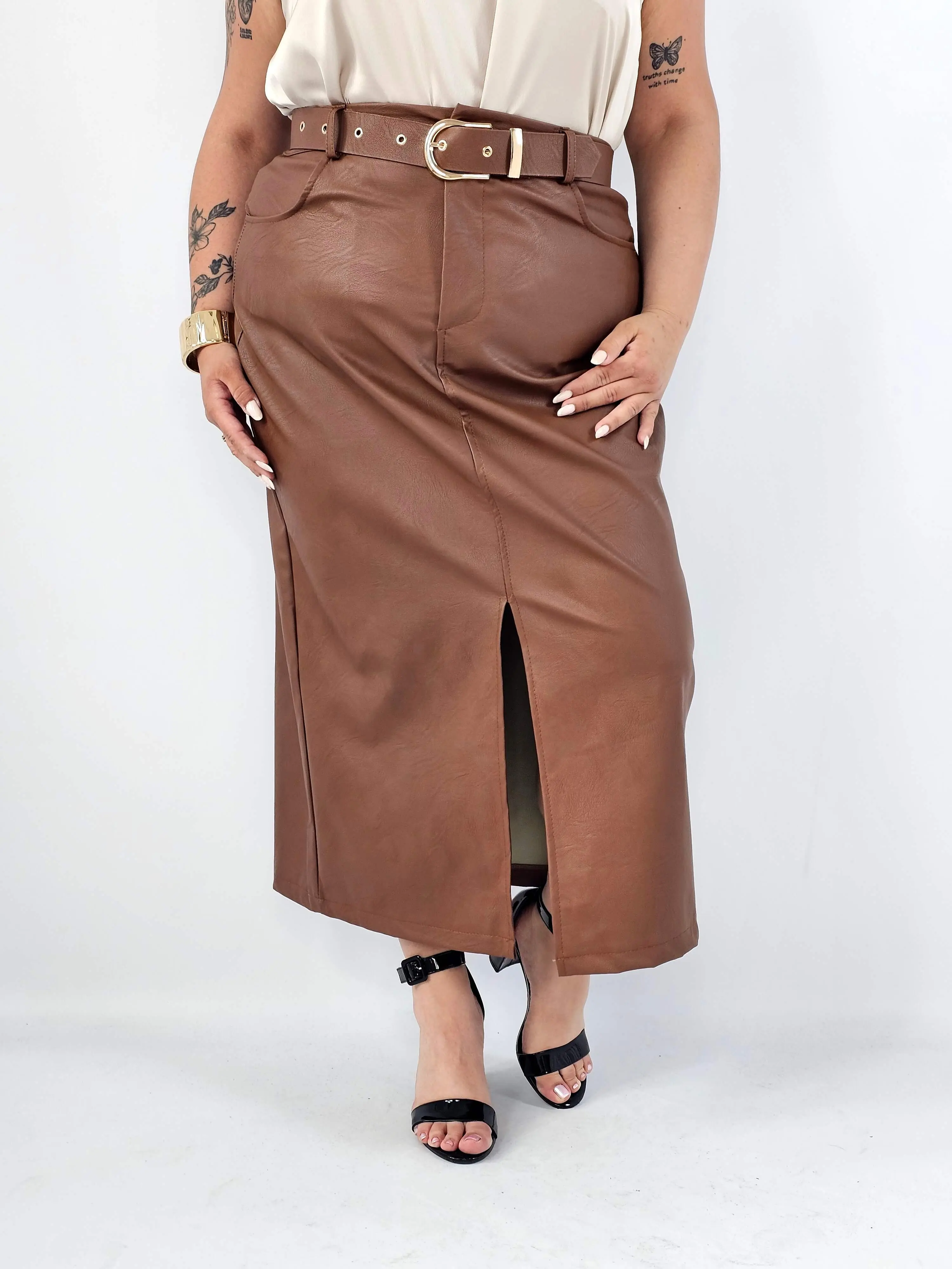Spódnica plus size z eko skóry z eleganckim paskiem - Image 6