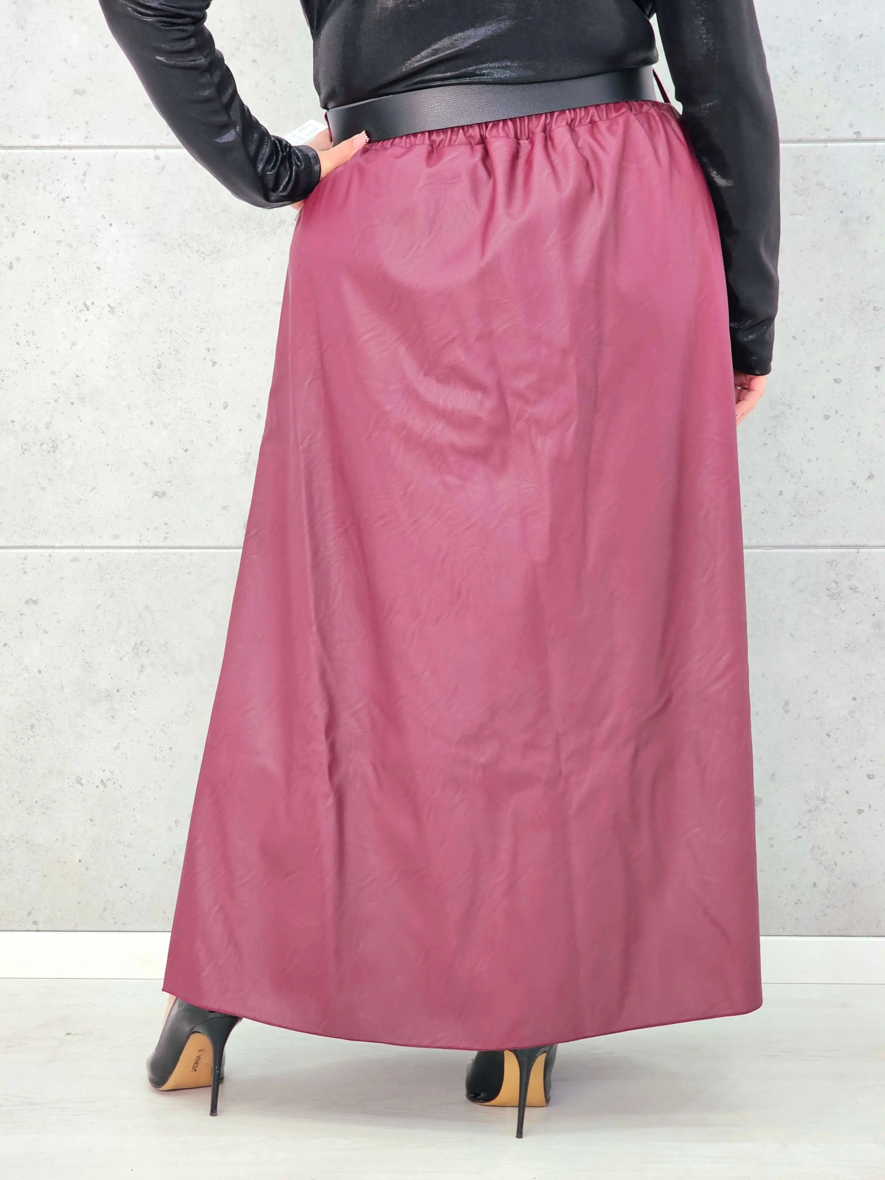 Spódnica Plus Size z Ekoskóry StylowaXL – Styl, Komfort i Kobiecy Detal dla Kobiet XXL - Image 6