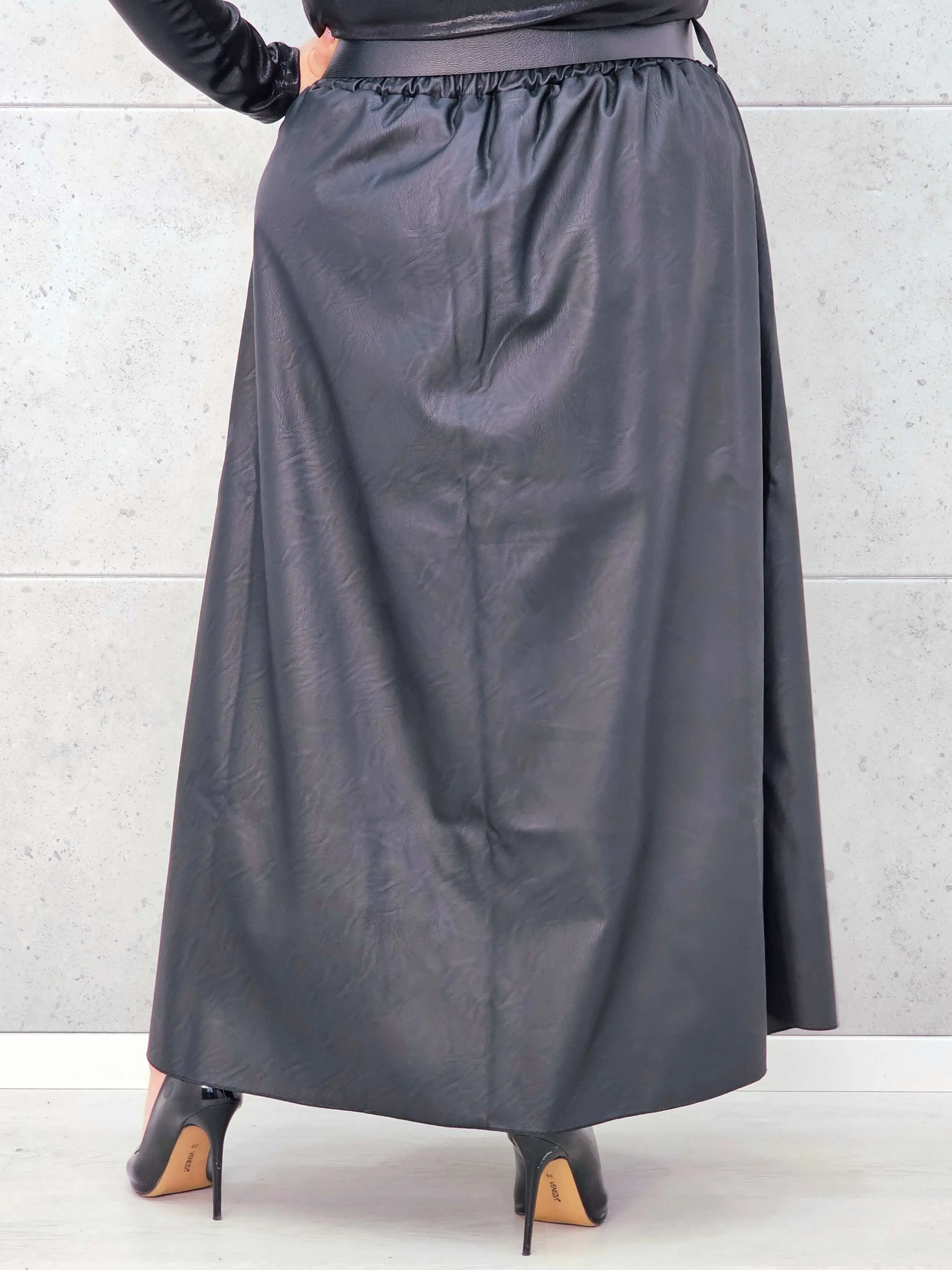 Spódnica Plus Size z Ekoskóry StylowaXL – Styl, Komfort i Kobiecy Detal dla Kobiet XXL - Image 8