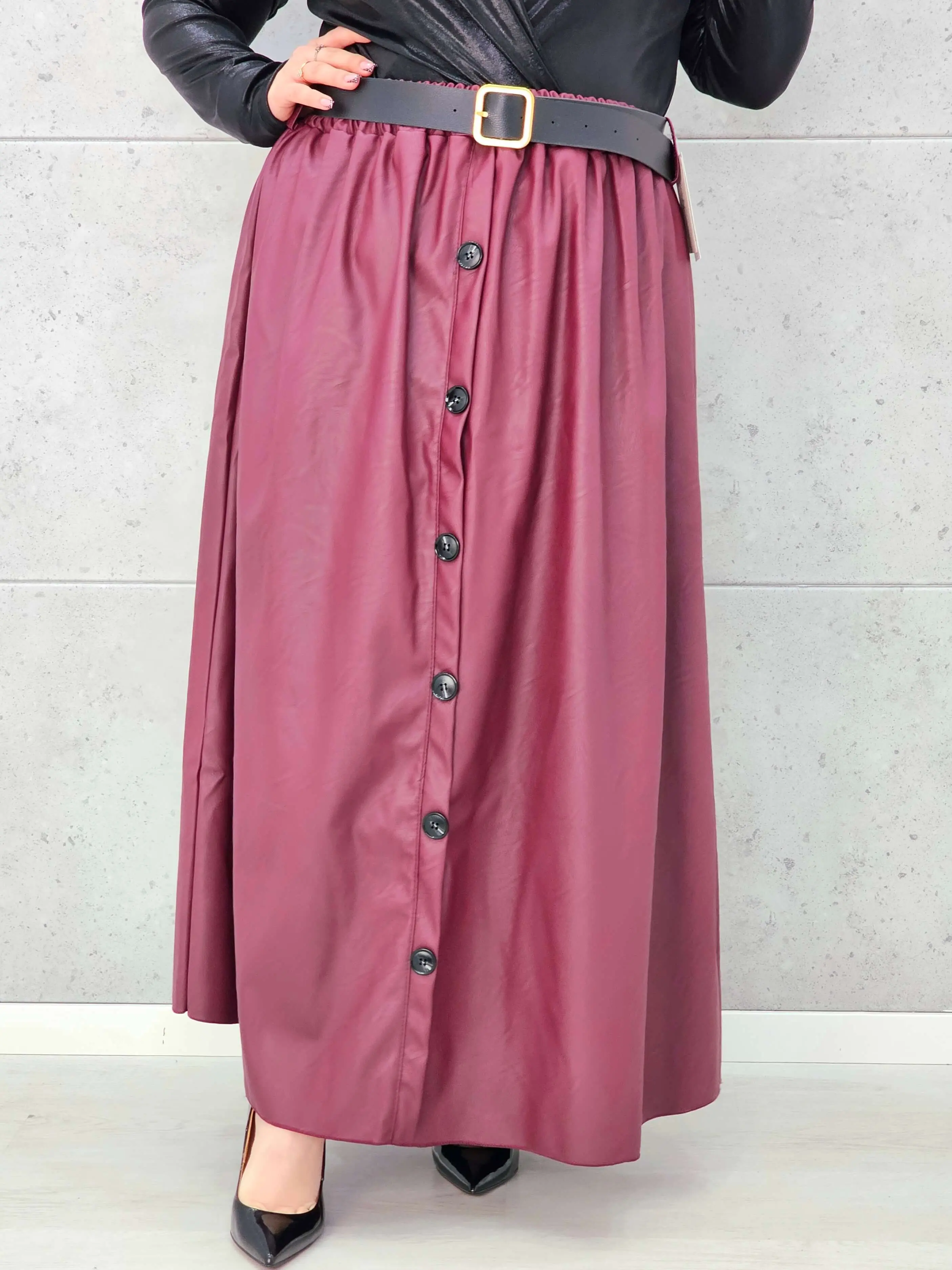 Spódnica Plus Size z Ekoskóry StylowaXL – Styl, Komfort i Kobiecy Detal dla Kobiet XXL - Image 9