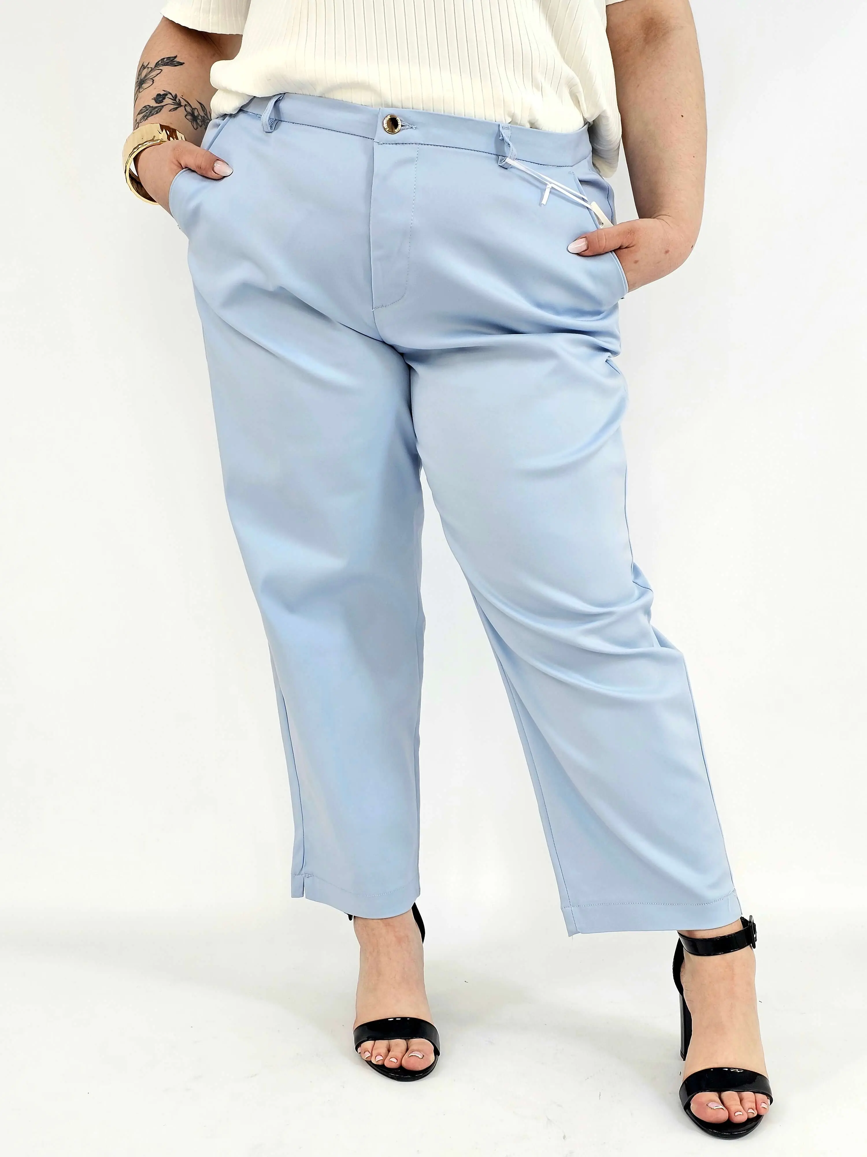 Spodnie Cygaretki Plus Size z Paskiem StylowaXL – Elegancja i Komfort dla Kobiet XXL - Image 10