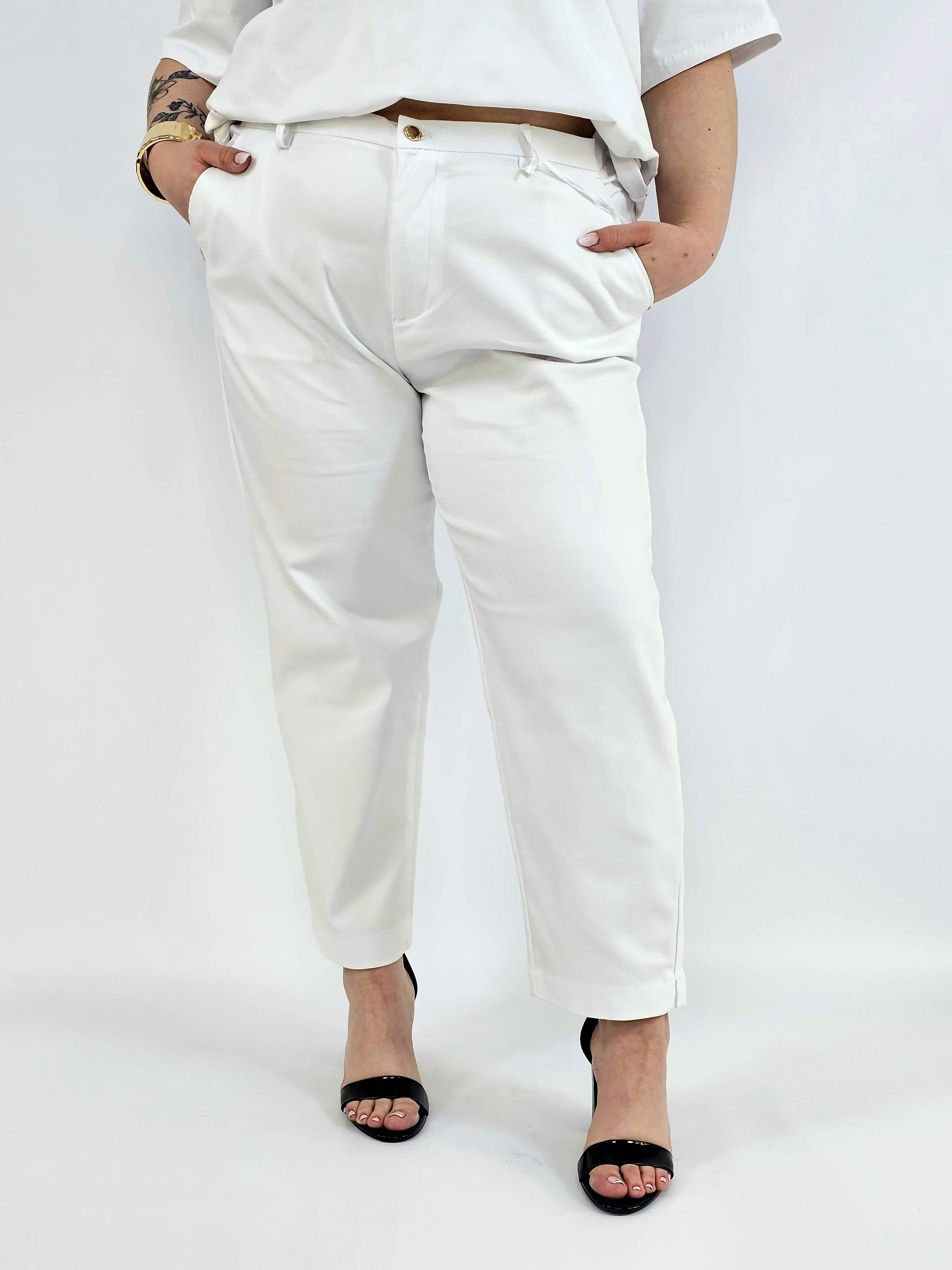 Spodnie Cygaretki Plus Size z Paskiem StylowaXL – Elegancja i Komfort dla Kobiet XXL - Image 5