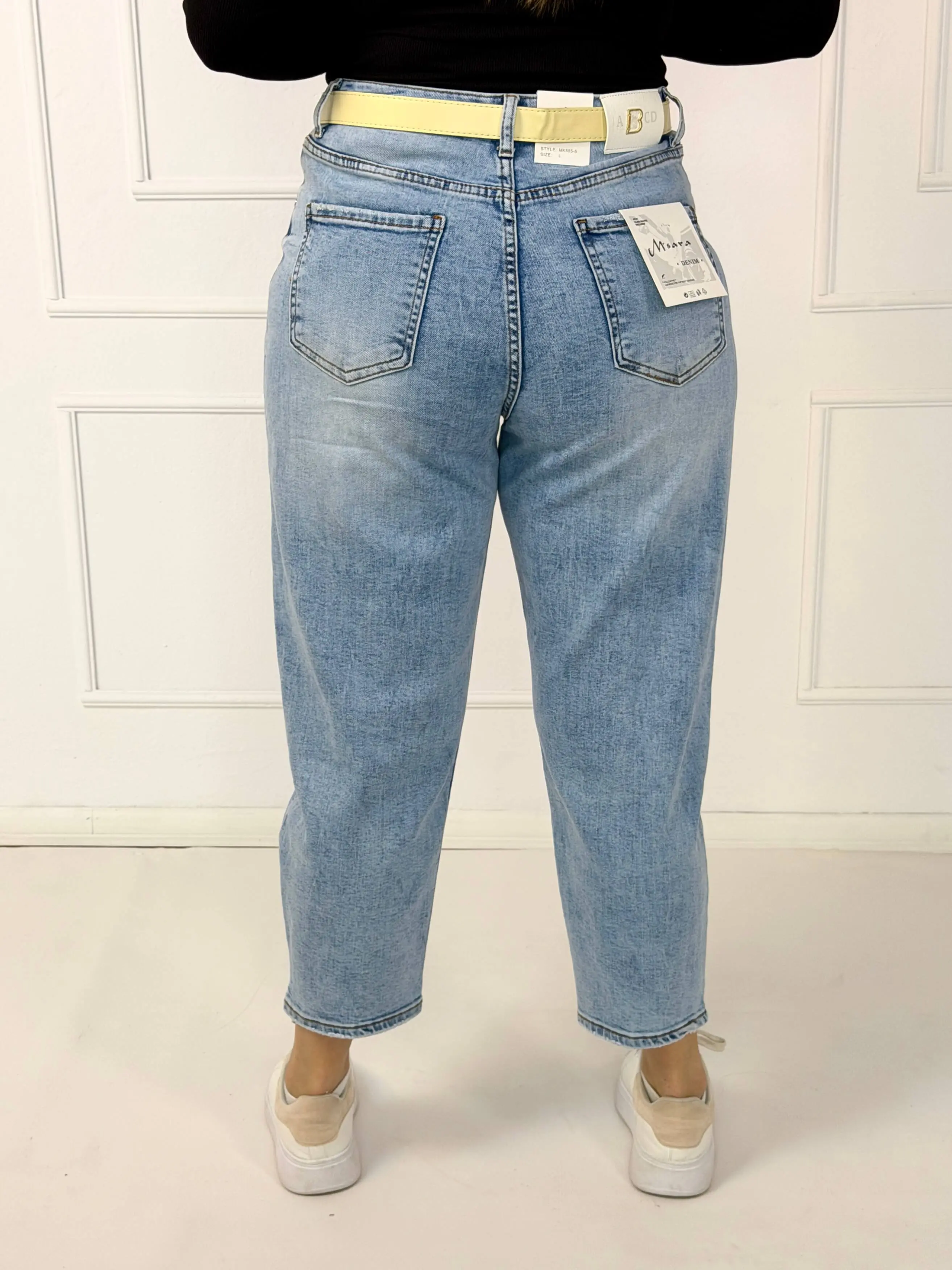 Spodnie jeansowe plus size z wysokim stanem i przetarciami M.Sara - Image 5