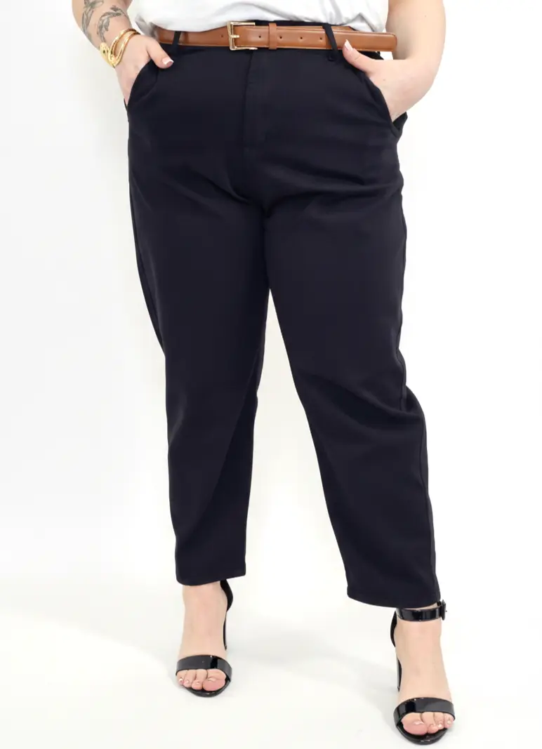 Spodnie plus size eleganckie damskie z prostą nogawką – czarne