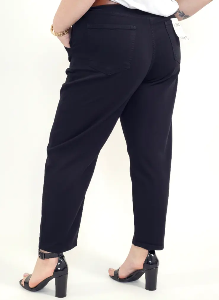 Spodnie plus size eleganckie damskie z prostą nogawką – czarne - Image 4