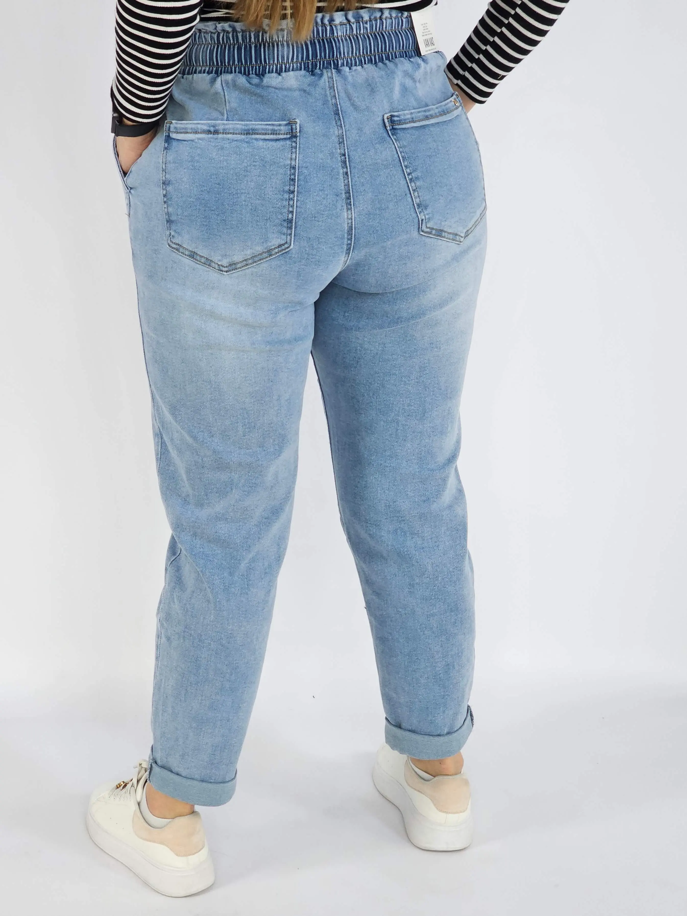 Spodnie Plus Size Jasne Jeansy z Gumką w Pasie – Wygodne i Modne XXL - Image 5