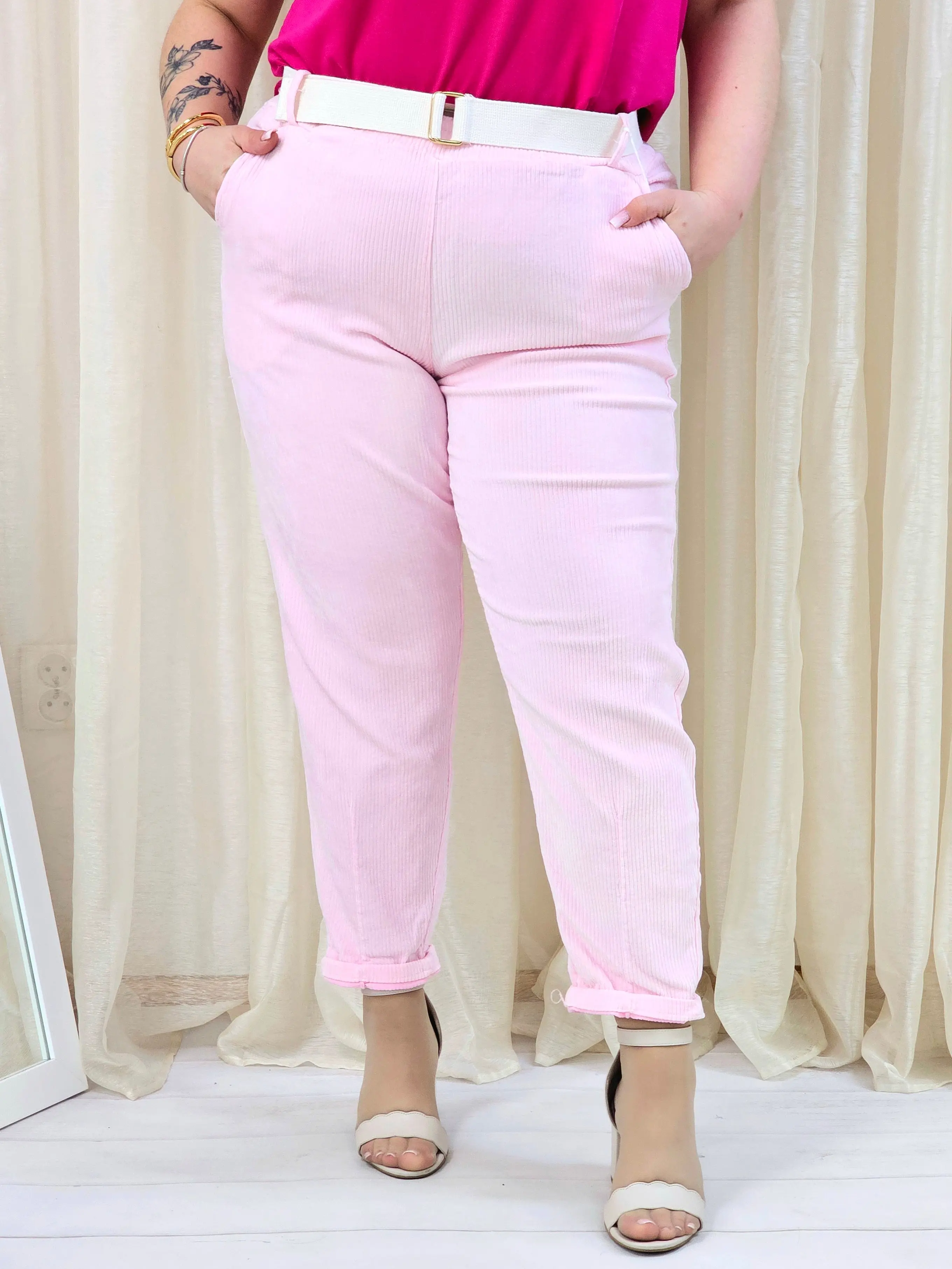 Spodnie plus size Livans sztruksowe – stylowe spodnie damskie XXL