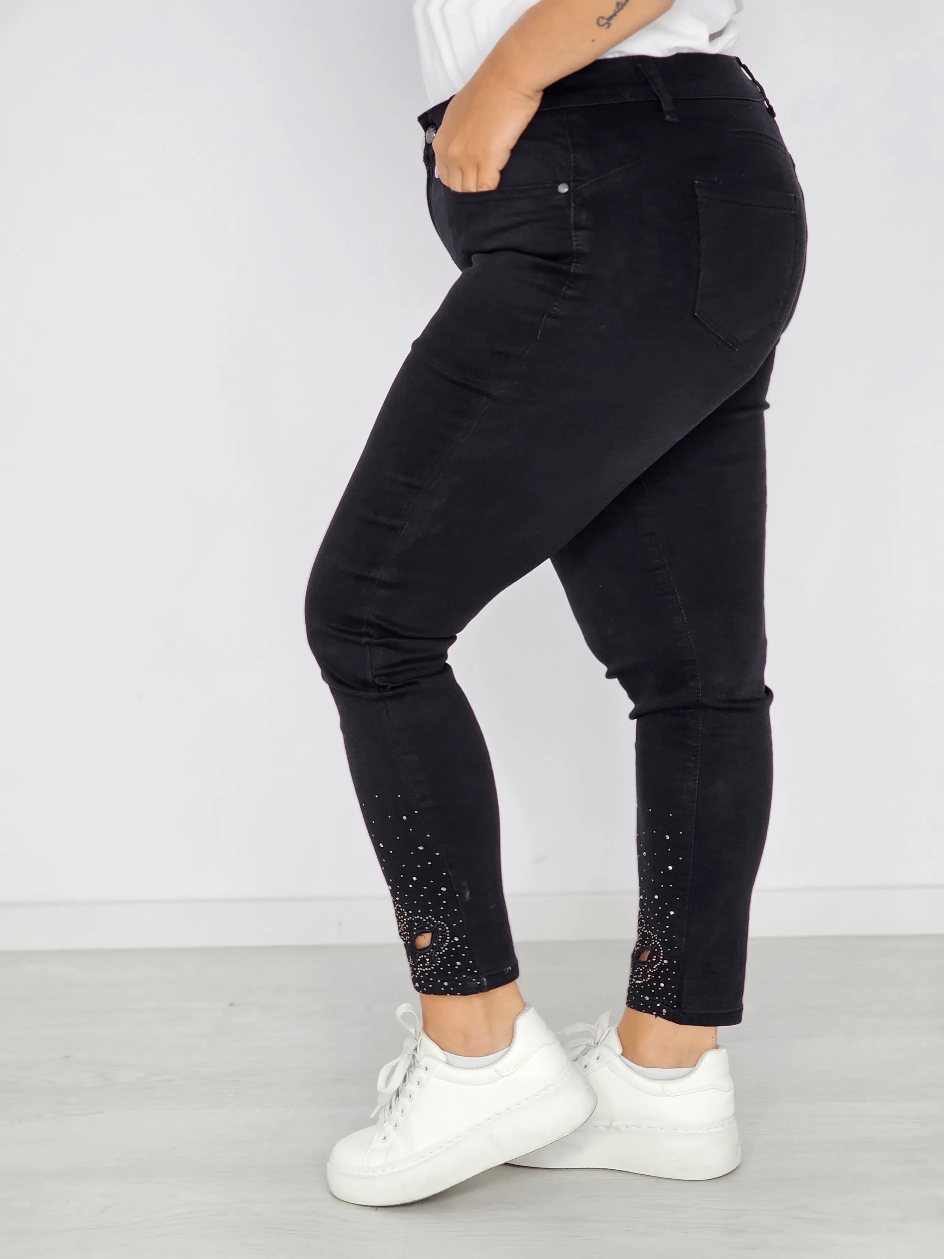 Spodnie Plus Size StylowaXL – Wysoki Stan i Wygoda dla Kobiet XXL - Image 4