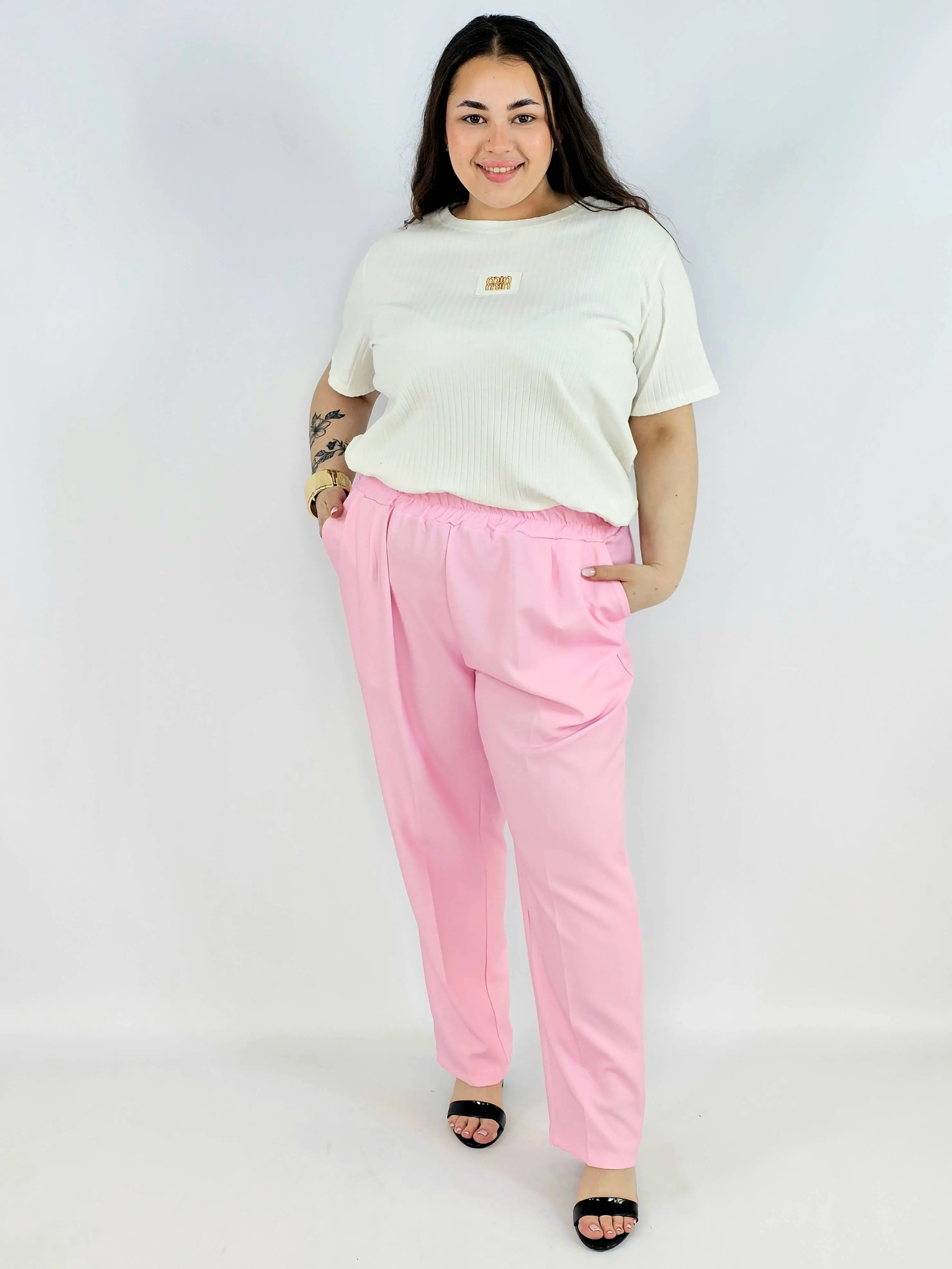 Spodnie plus size – wygodne, stylowe i idealne na każdą okazję - Image 4