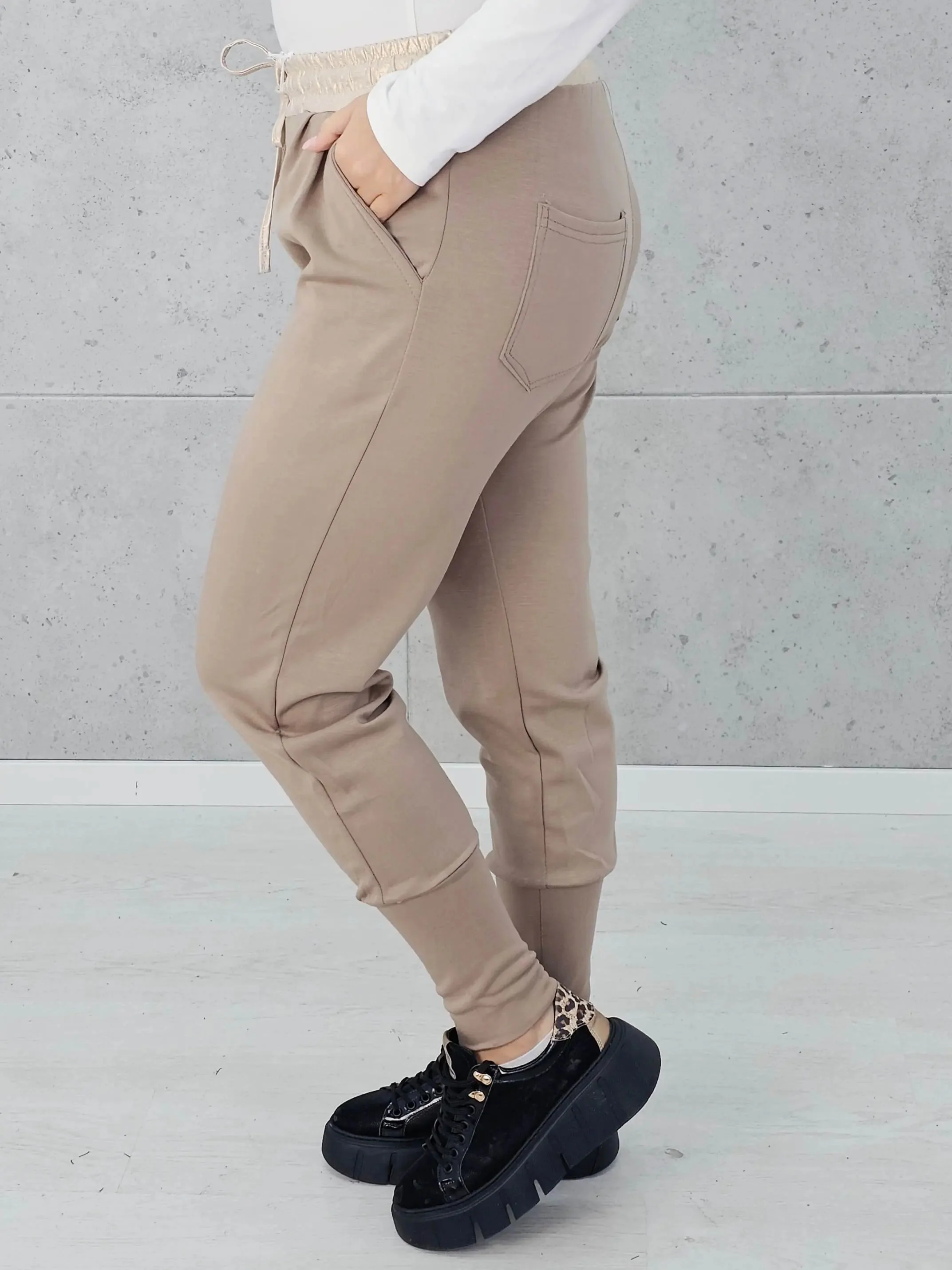 Spodnie plus size z elastycznym pasem – wygodne spodnie damskie XXL - Image 26