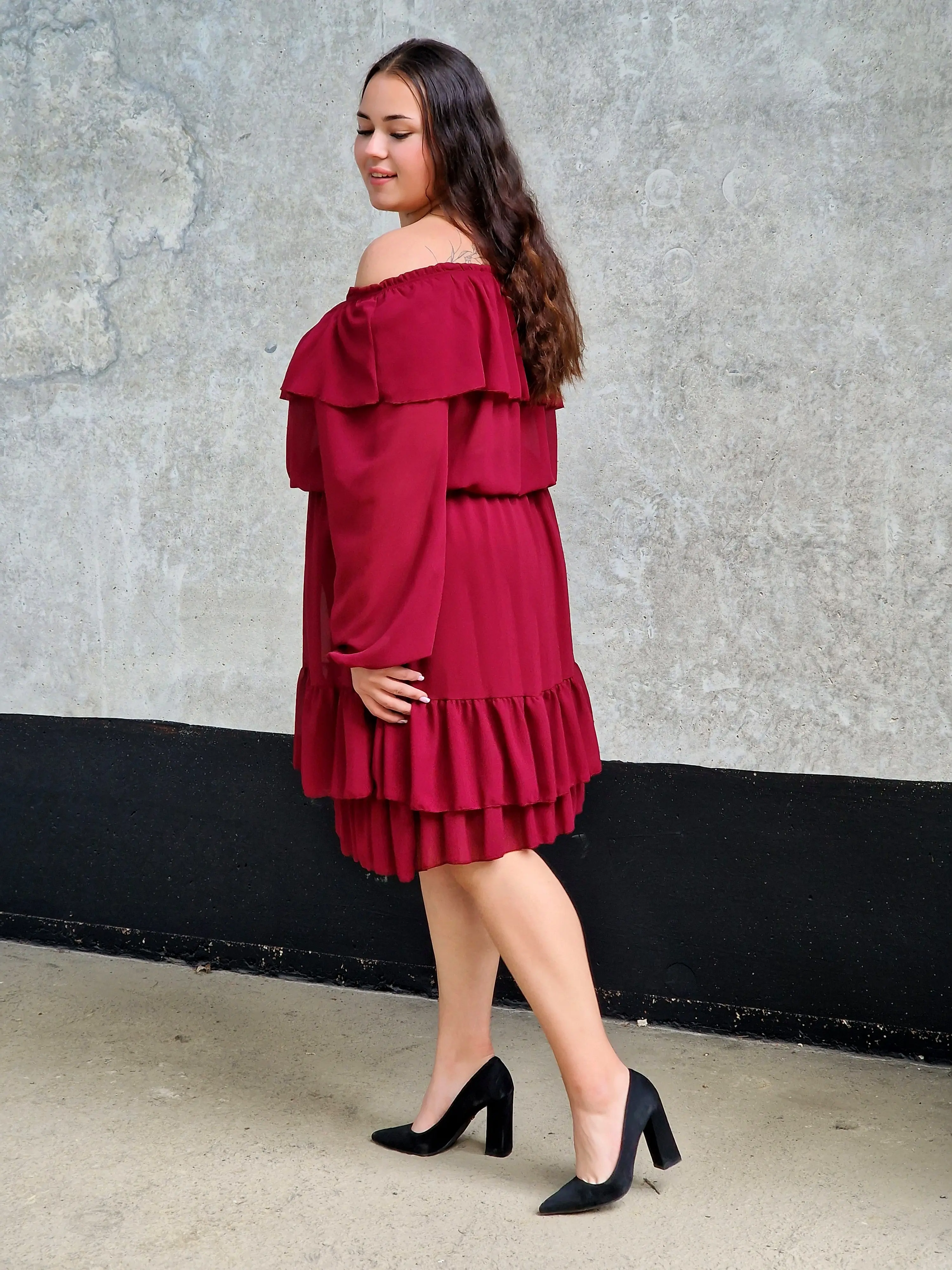 Sukienka hiszpanka plus size – zmysłowa, kobieca i modna propozycja na każdą okazję - Image 6
