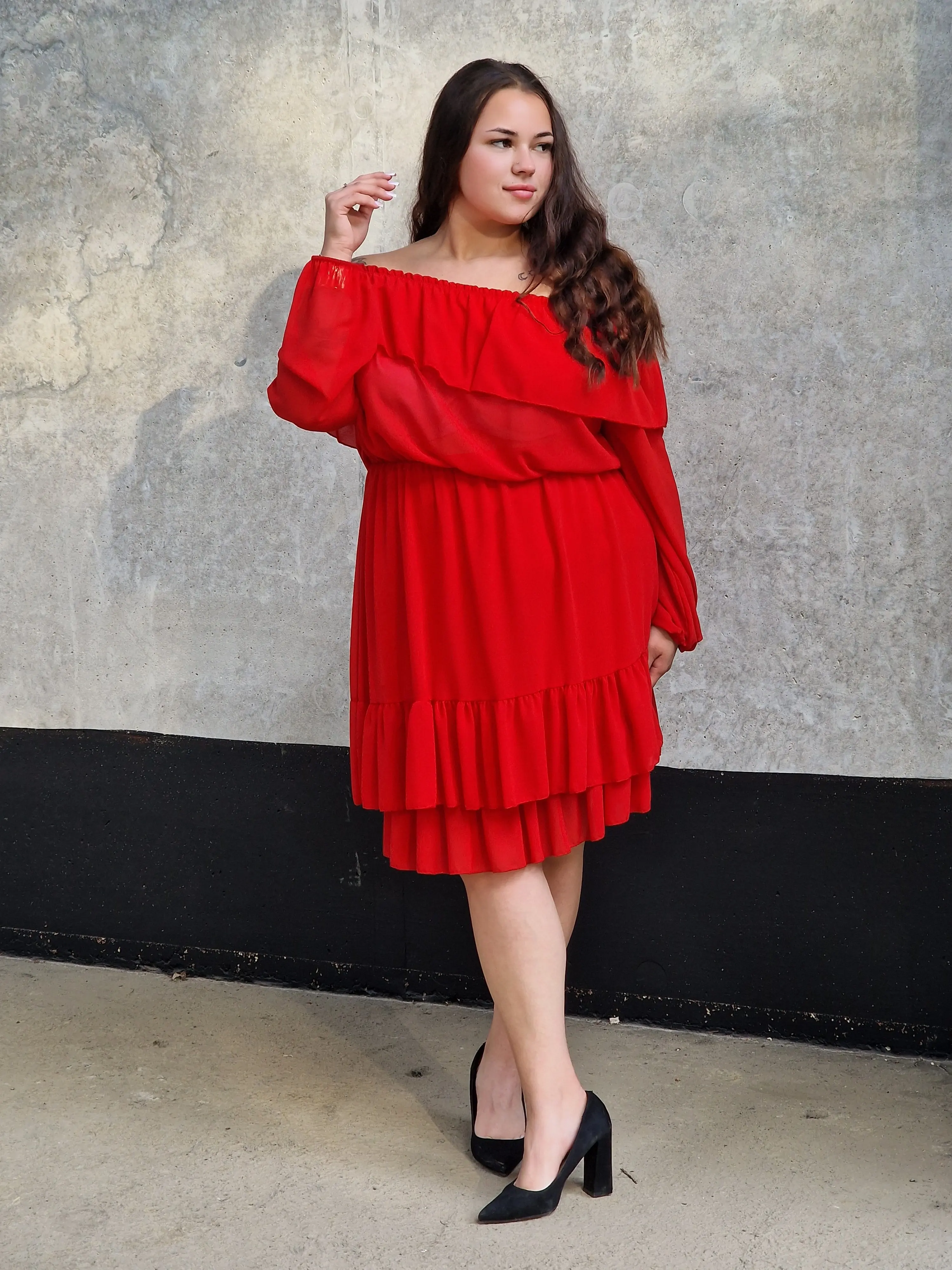 Sukienka hiszpanka plus size – zmysłowa, kobieca i modna propozycja na każdą okazję - Image 7