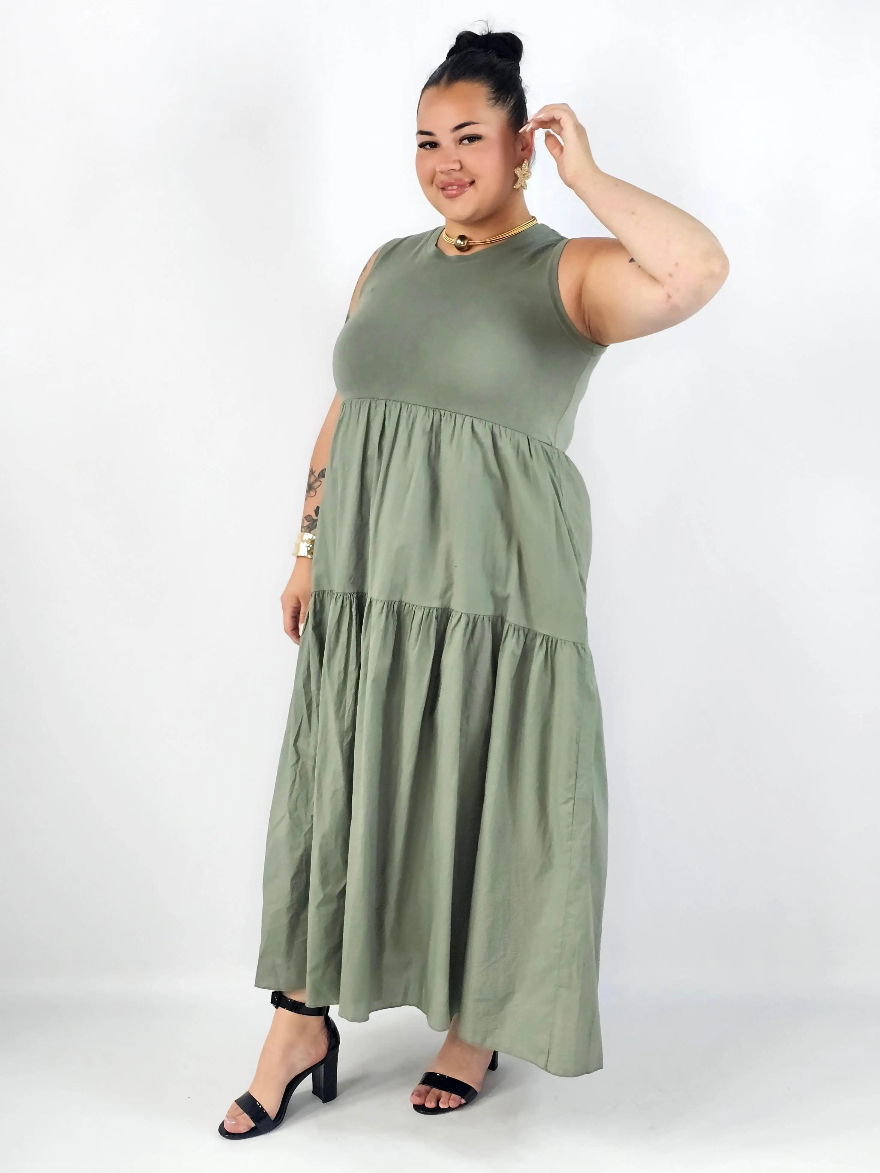 Sukienka maxi plus size – bawełniana lekkość na każdą okazję - Image 9