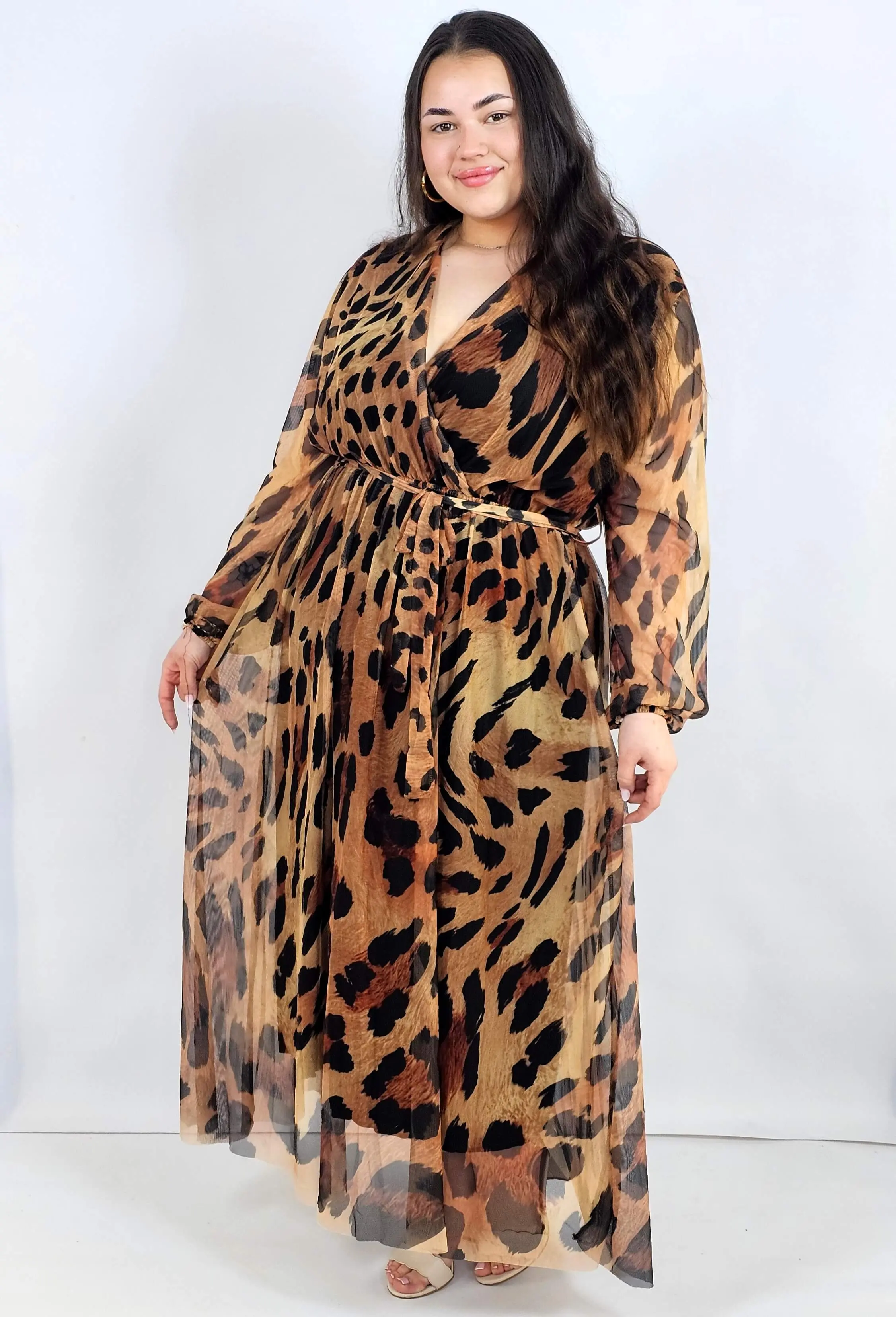 Sukienka maxi plus size – elegancka, zwiewna i idealna dla każdej kobiety - Image 2