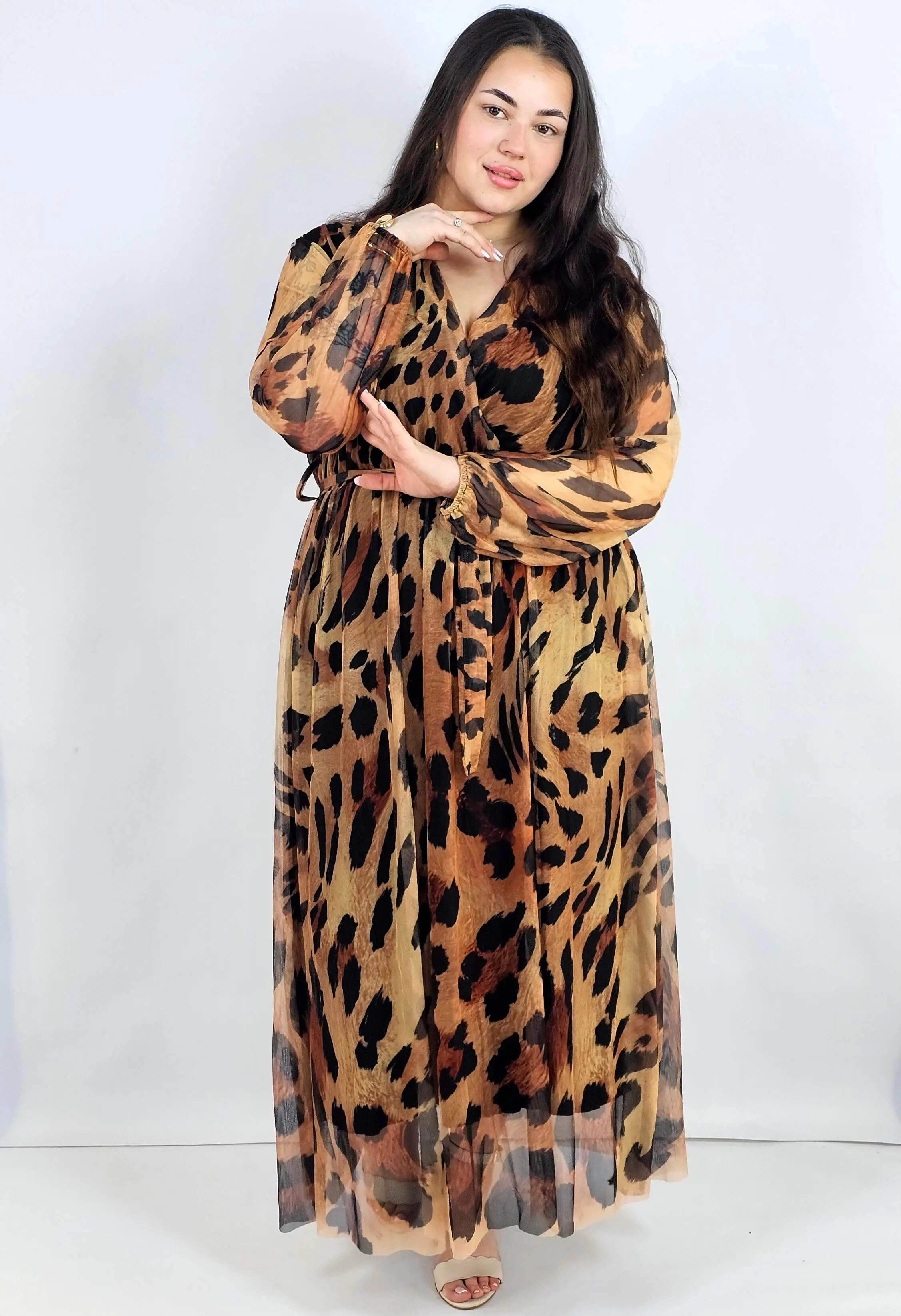 Sukienka maxi plus size – elegancka, zwiewna i idealna dla każdej kobiety - Image 5