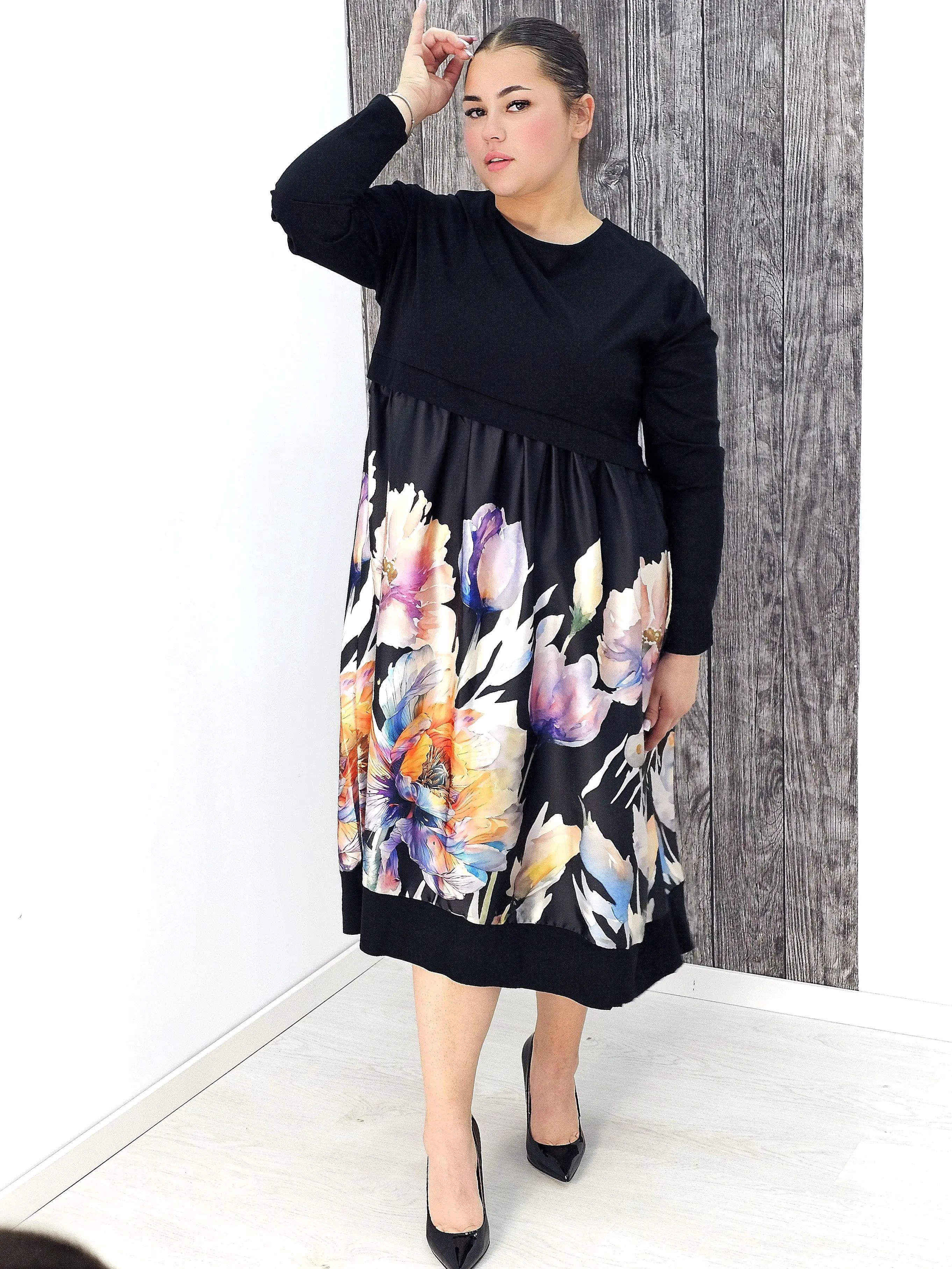 Sukienka midi plus size – elegancja, komfort i kobiecy styl w jednym - Image 3