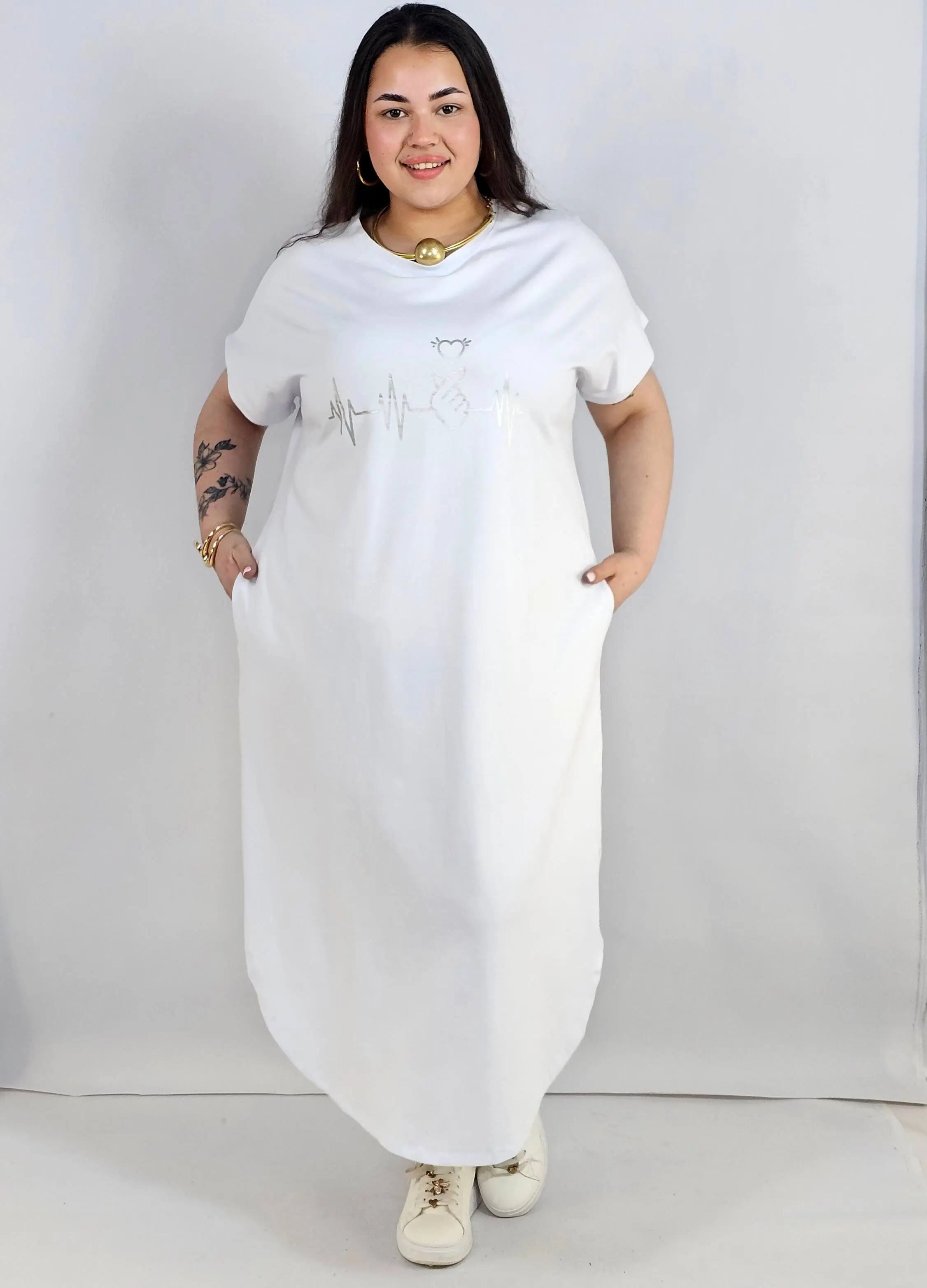 Sukienka oversize dresowa midi z nadrukiem – moda plus size - Image 4