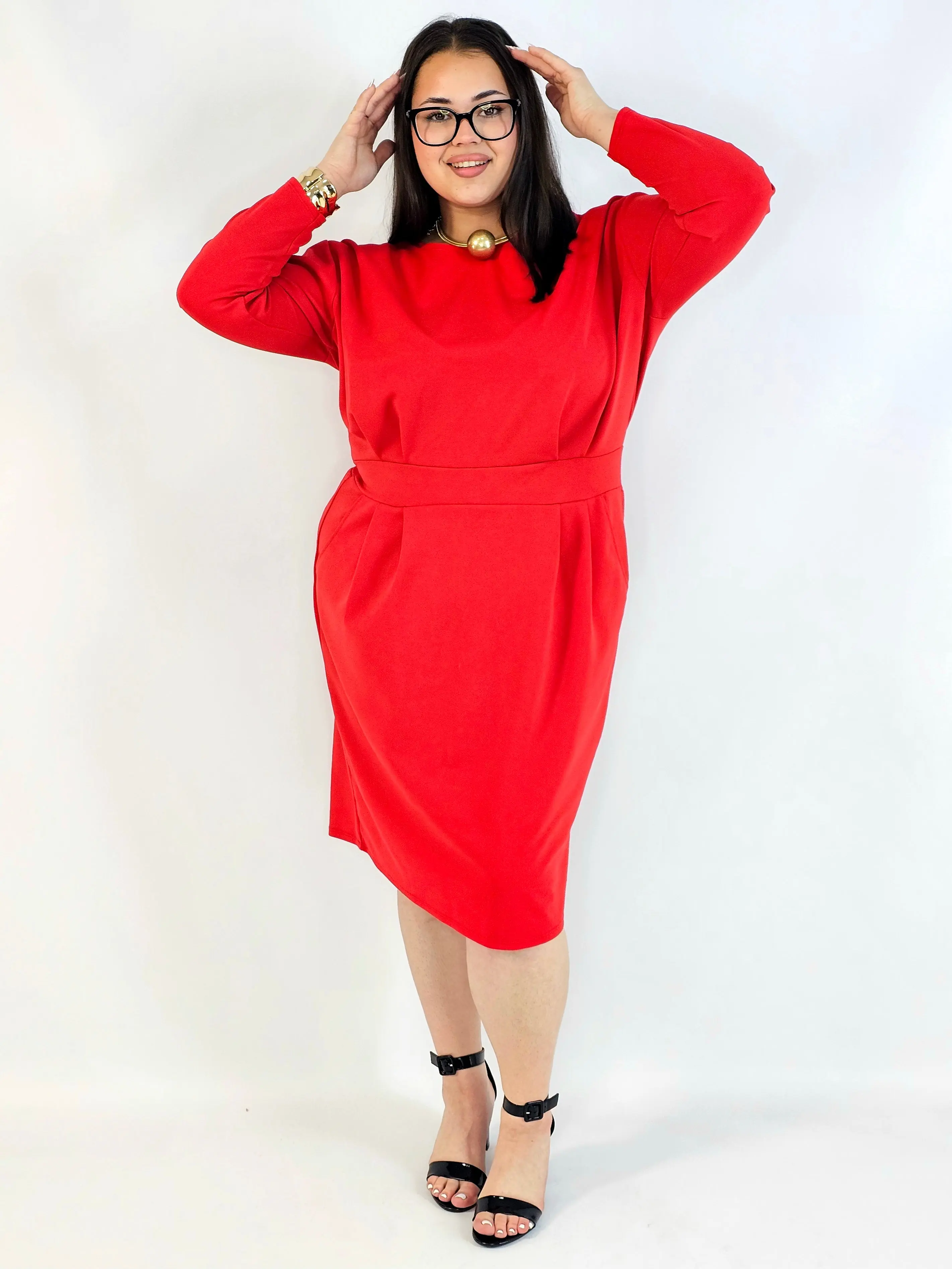 Sukienka plus size czerwona elegancka z długim rękawem - Image 4