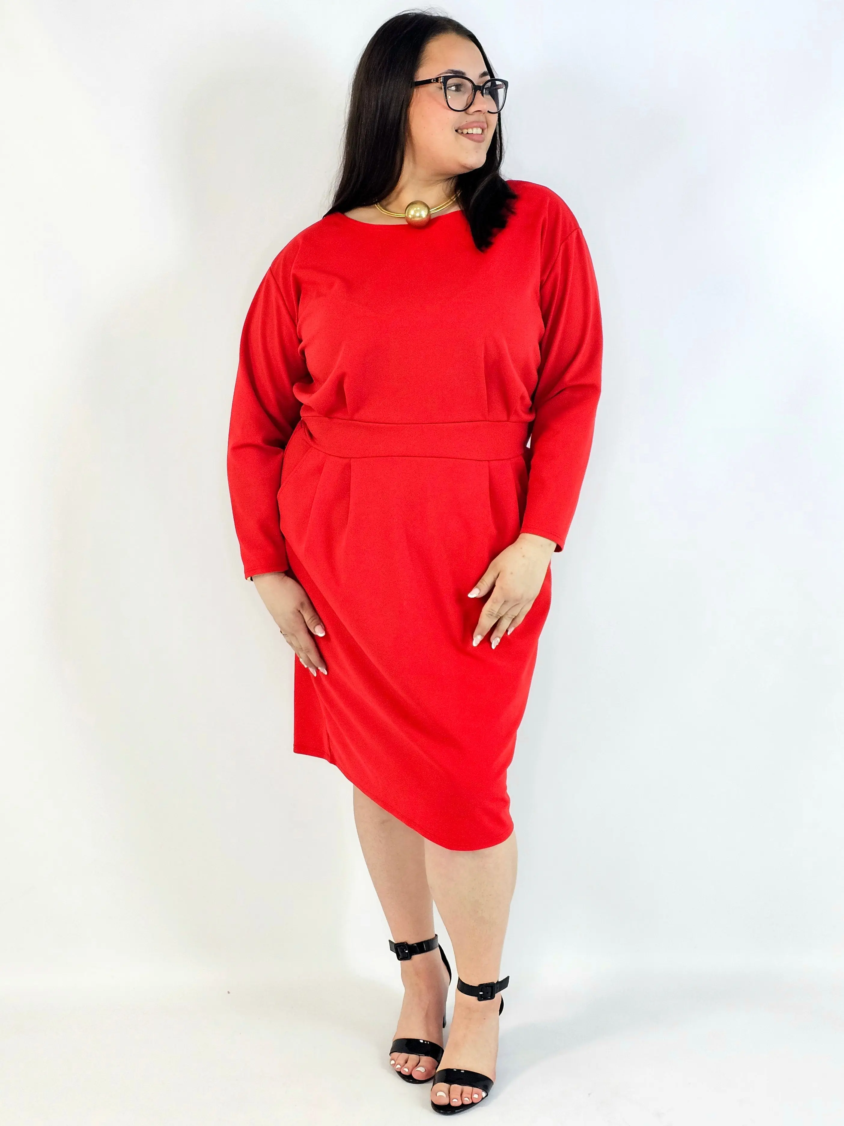 Sukienka plus size czerwona elegancka z długim rękawem - Image 5