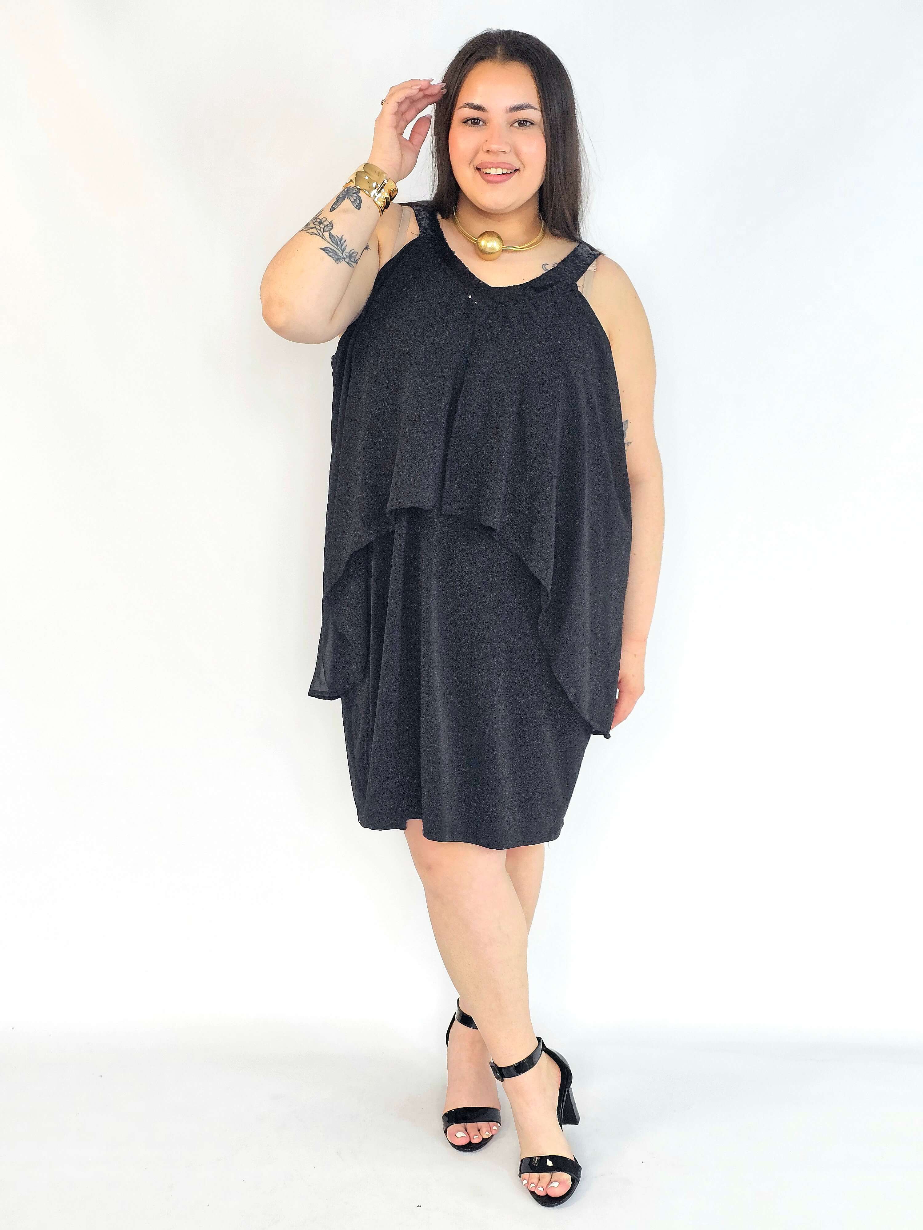 Sukienka plus size elegancka – lekka sukienka damska XXL z warstwową górą