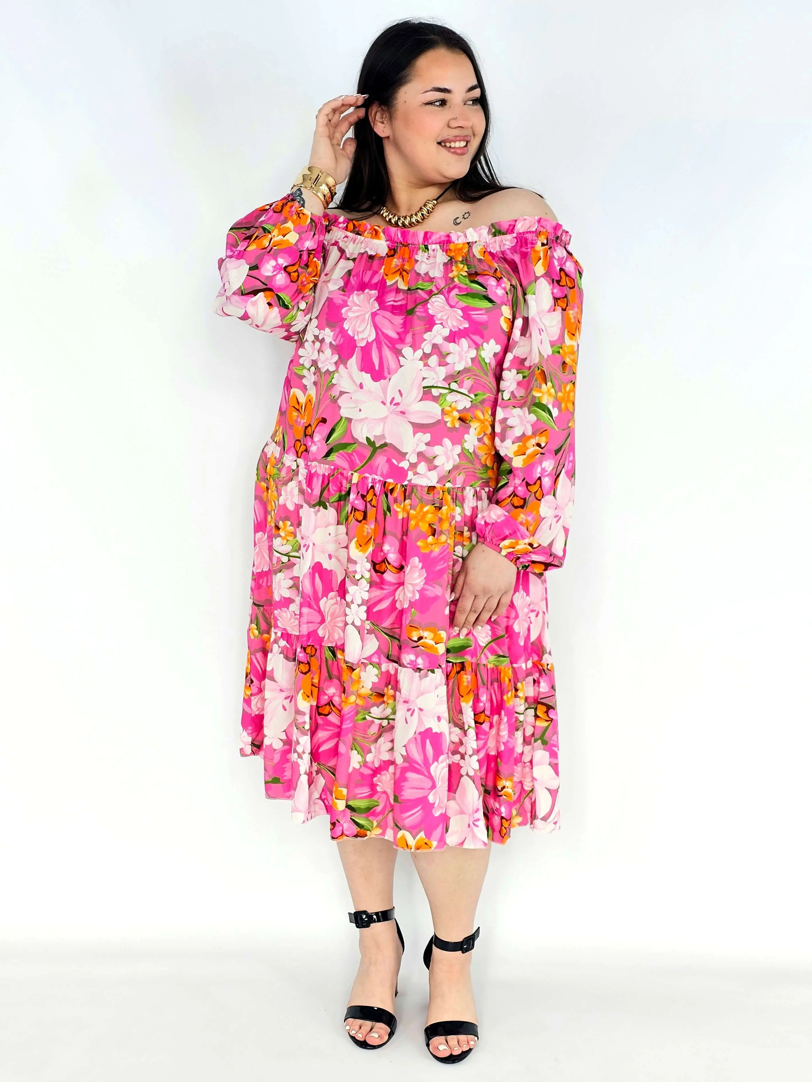 Sukienka plus size hiszpanka w kwiaty różowa z falbaną - Image 5