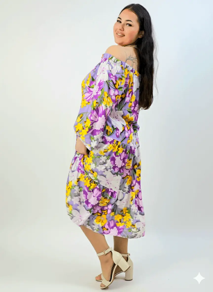 Sukienka plus size hiszpanka w kwiaty XXL – liliowa z falbaną - Image 2