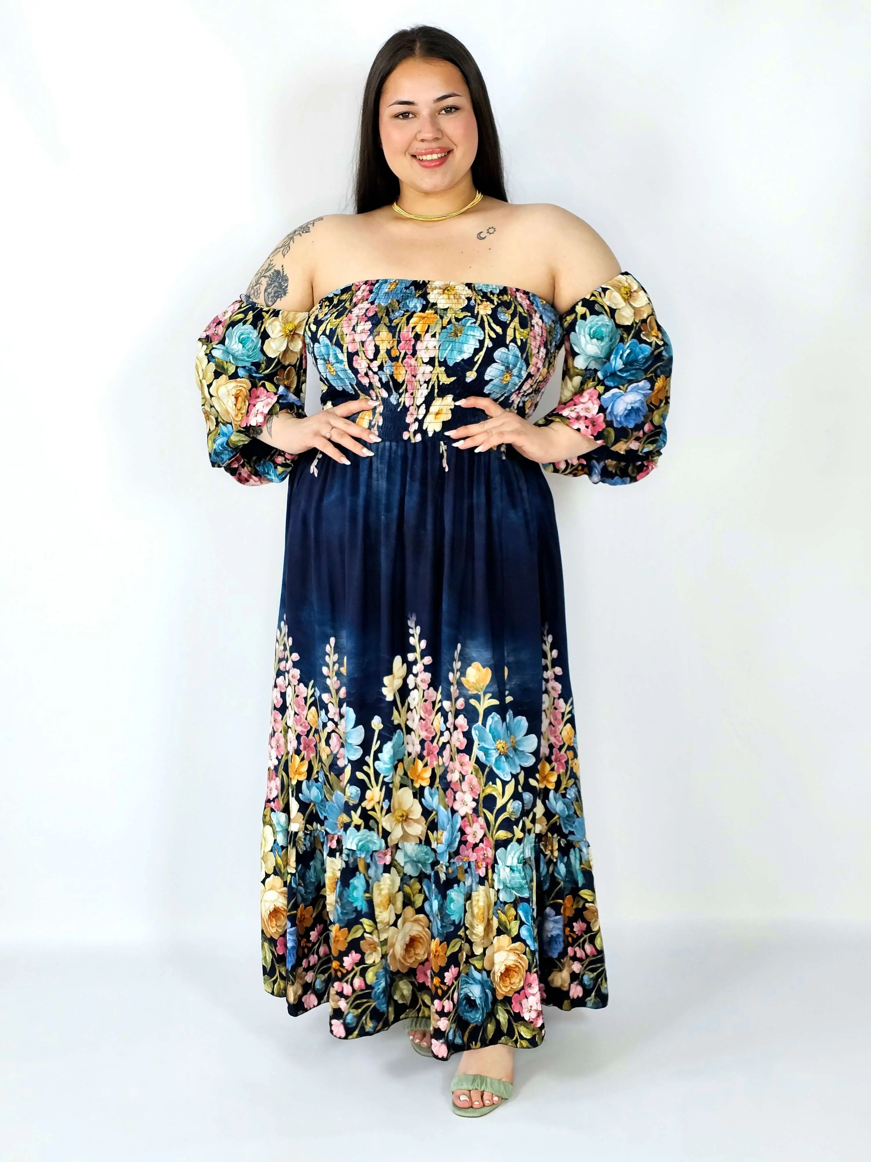 Sukienka plus size hiszpanka z marszczeniem i odkrytymi ramionami - Image 19