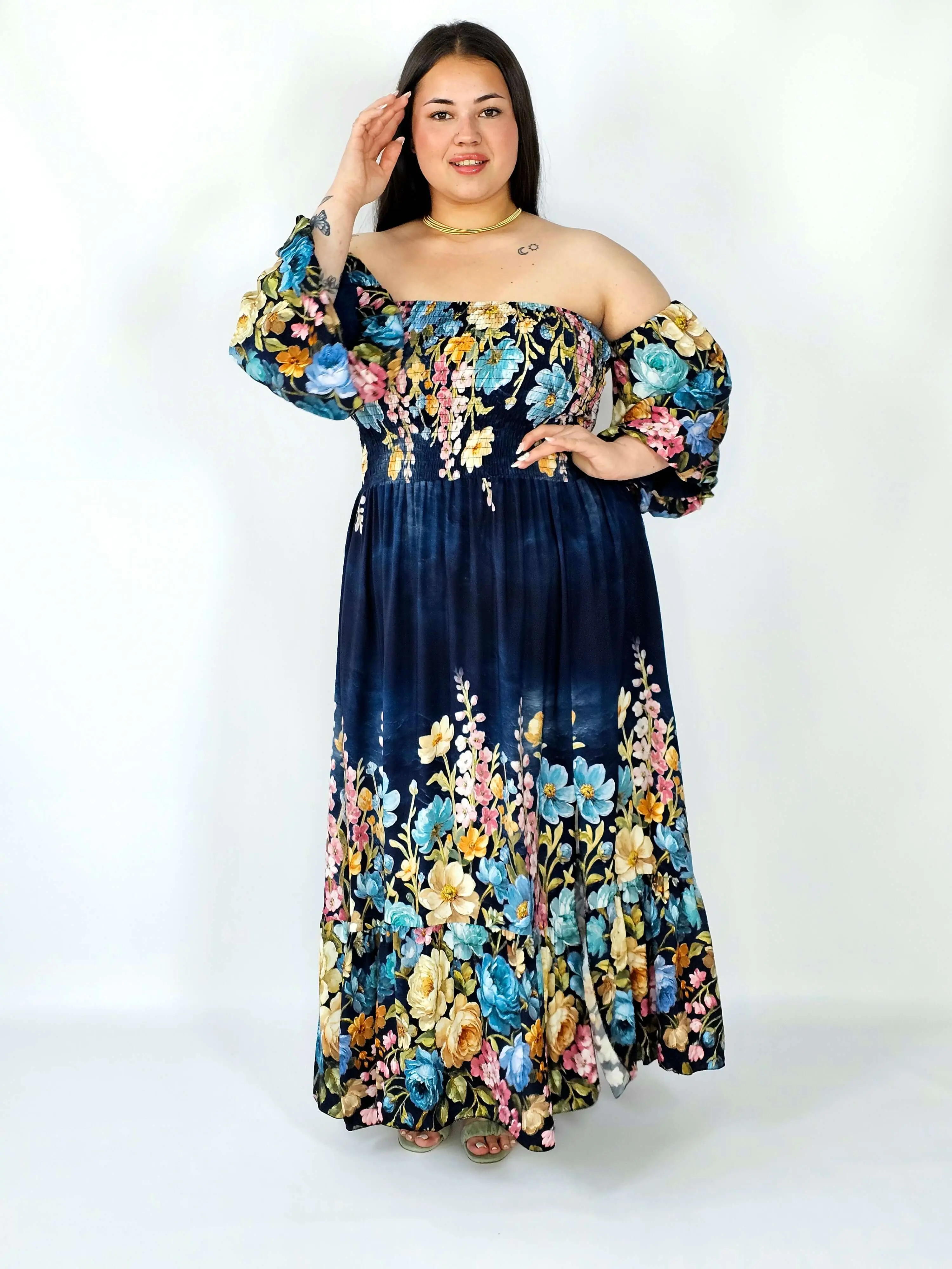 Sukienka plus size hiszpanka z marszczeniem i odkrytymi ramionami - Image 6