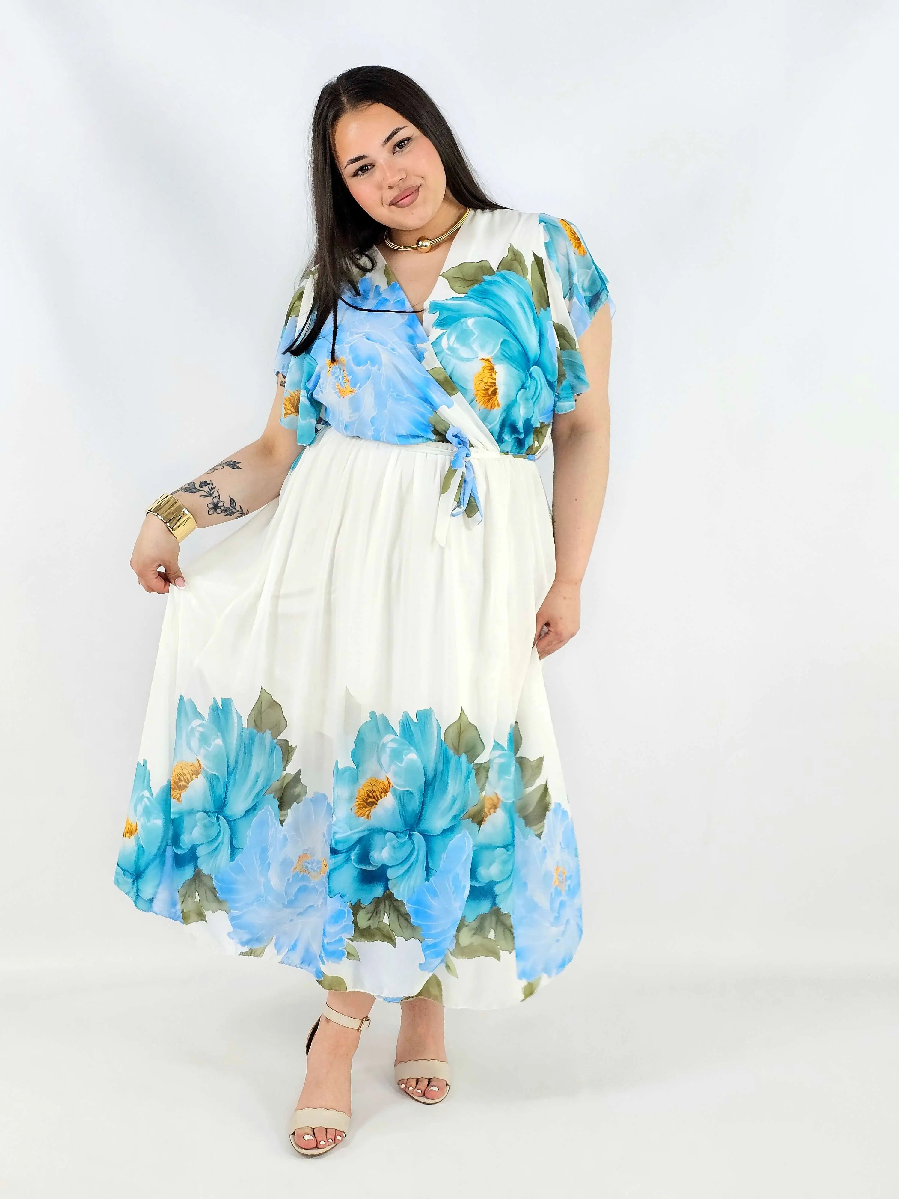 Sukienka plus size kopertowa XXL – elegancka i zwiewna propozycja na komunię i wesele - Image 4