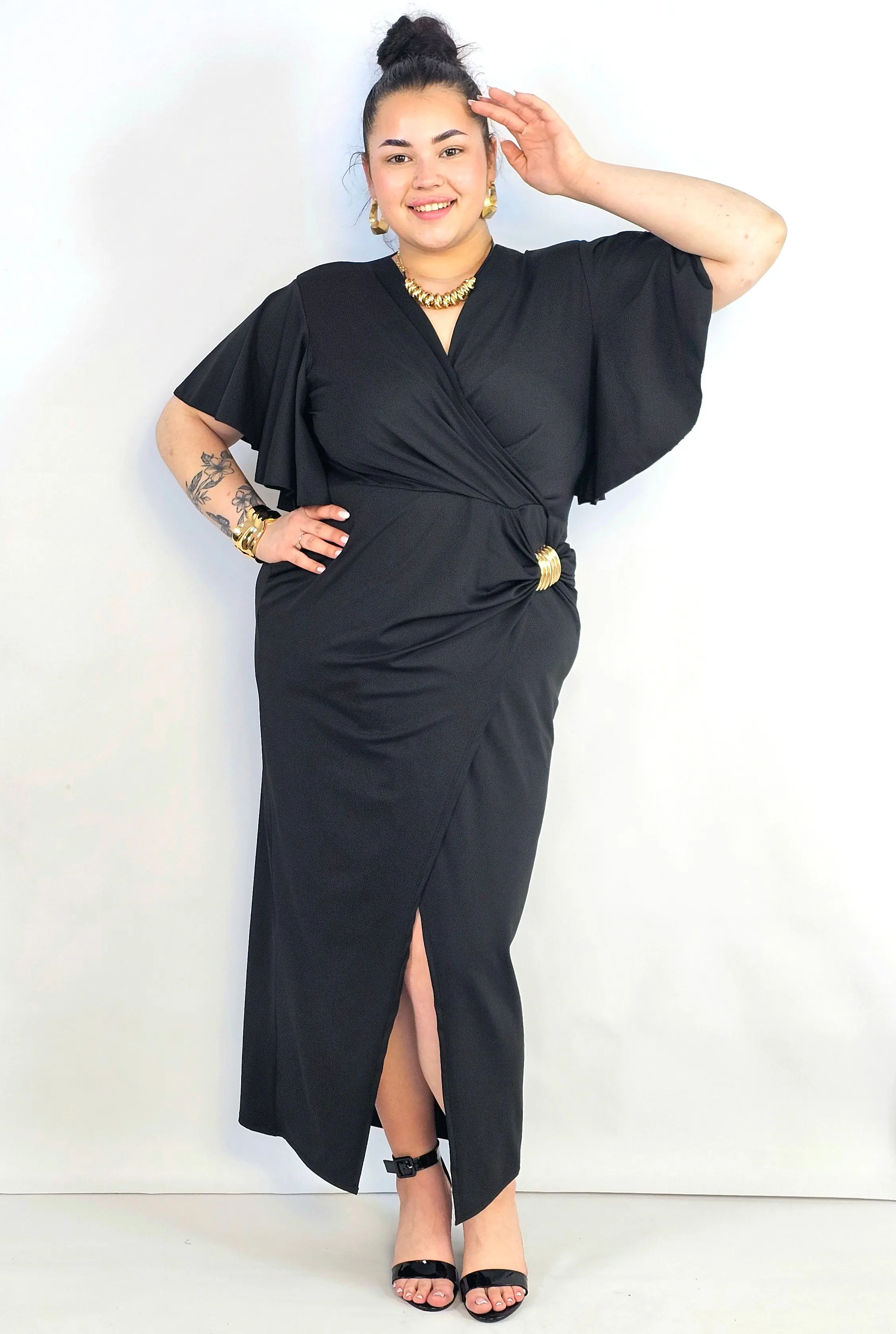 Sukienka plus size kopertowa z falbankowym rękawem – elegancja XXL - Image 5