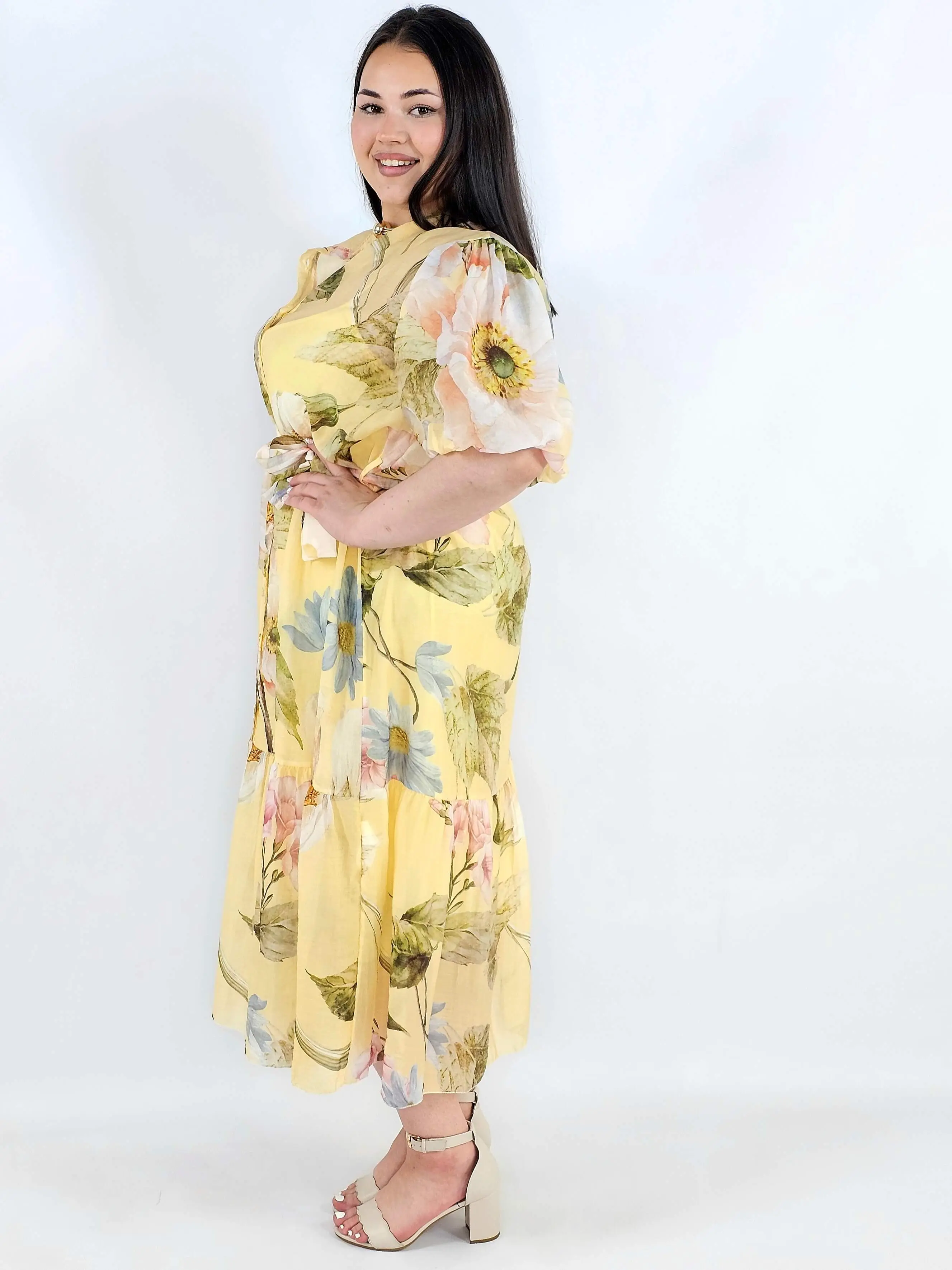 Sukienka plus size koszulowa w kwiaty XXL – elegancja i lekkość na komunię i wesele - Image 20