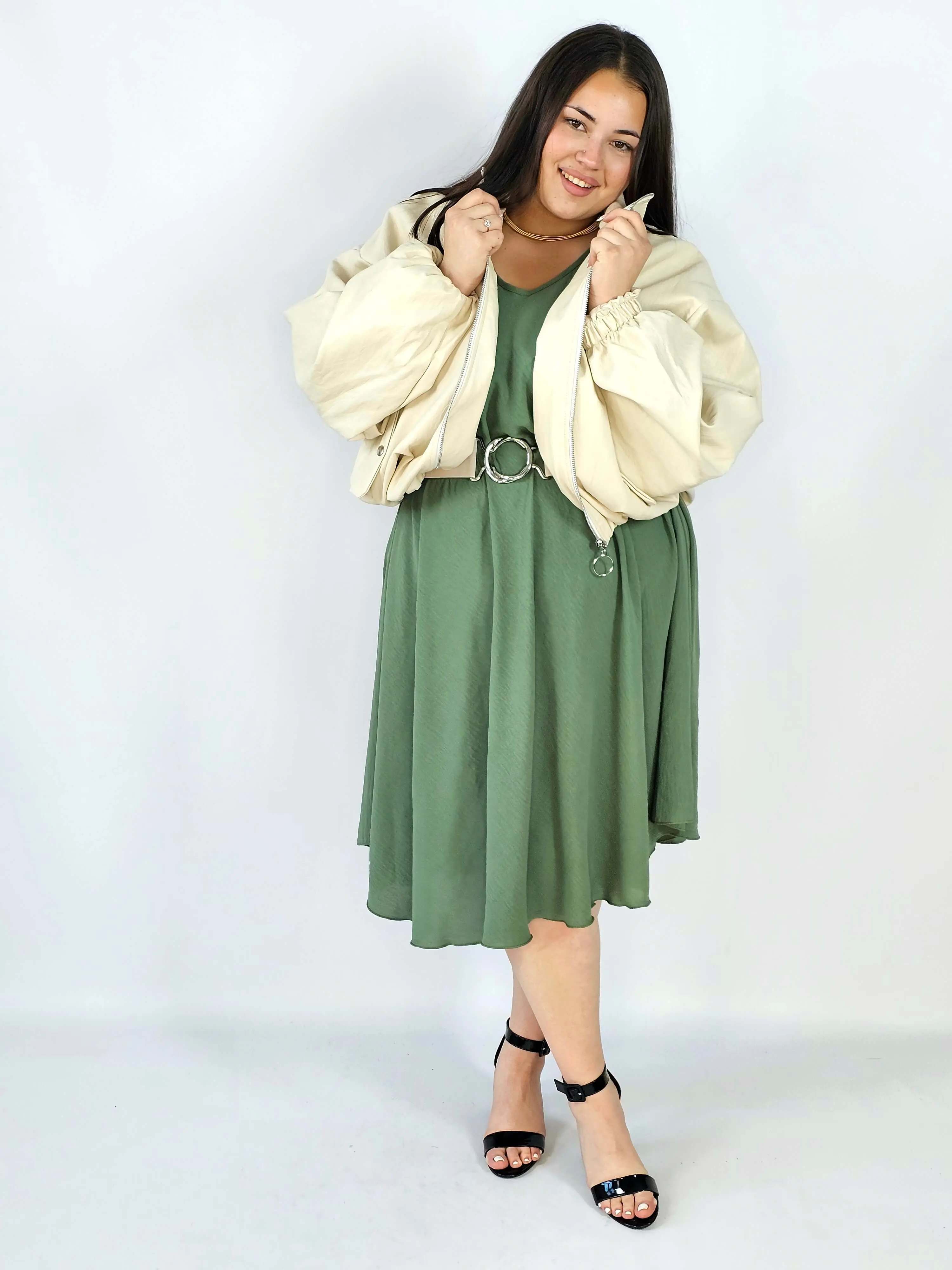 Sukienka plus size kreszowana – lekka, wygodna i stylowa XXL - Image 11
