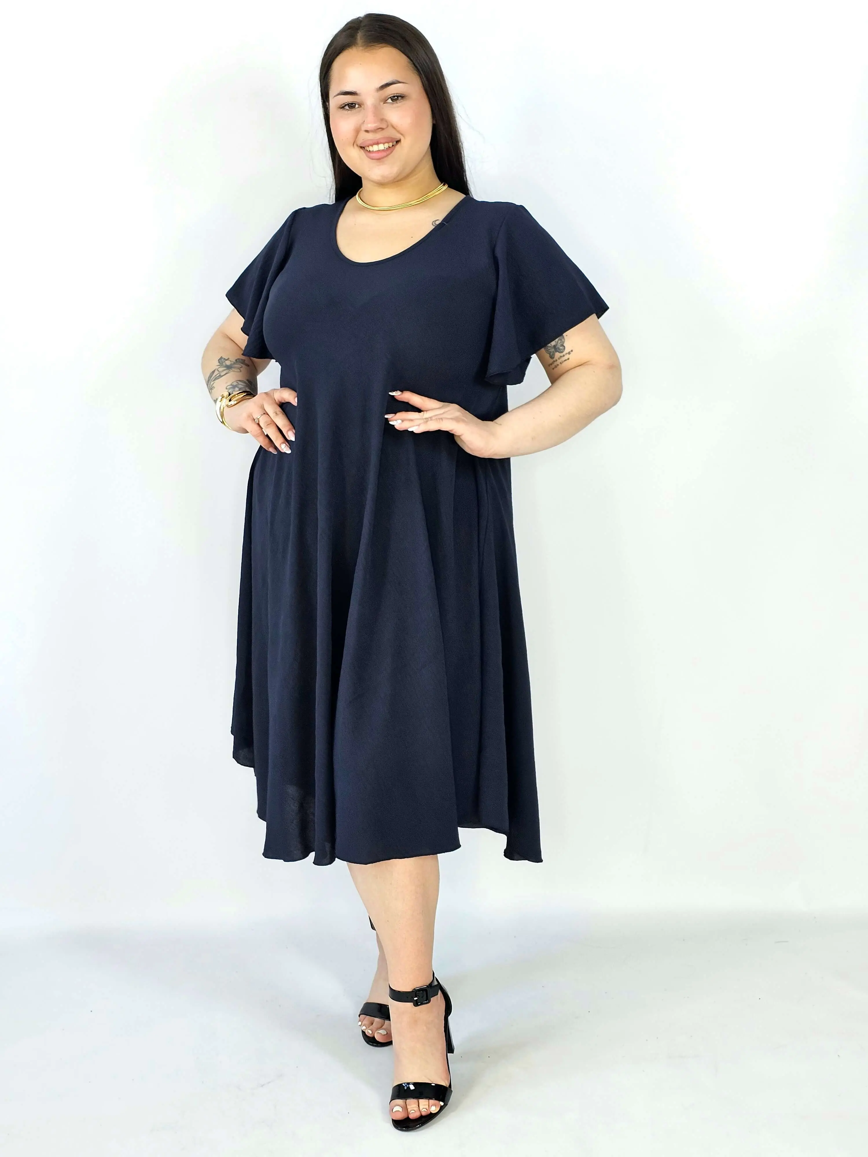 Sukienka plus size kreszowana – lekka, wygodna i stylowa XXL - Image 3
