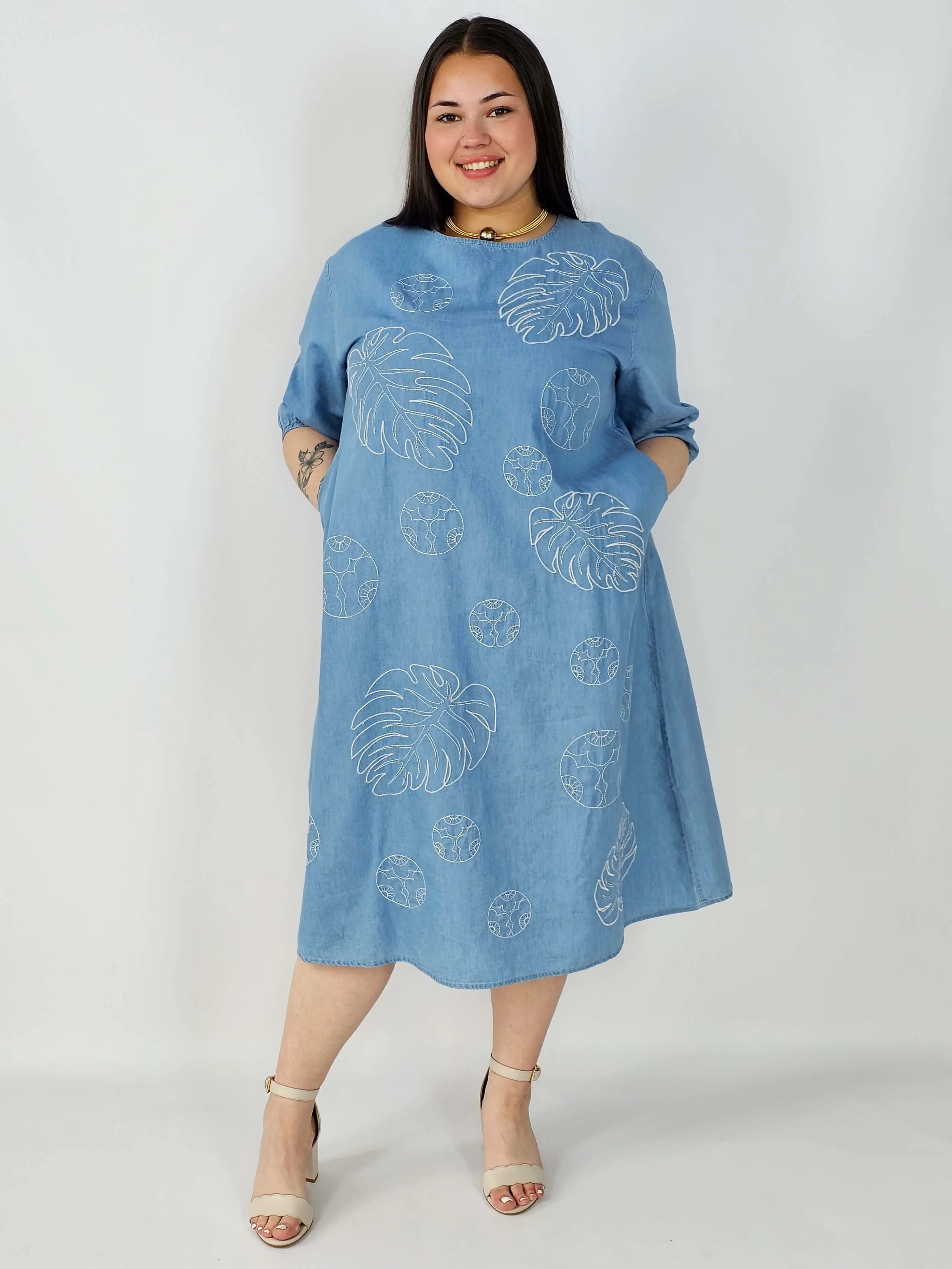 Sukienka plus size, którą nosi się dla wygody, a nie tylko „na wyjście”