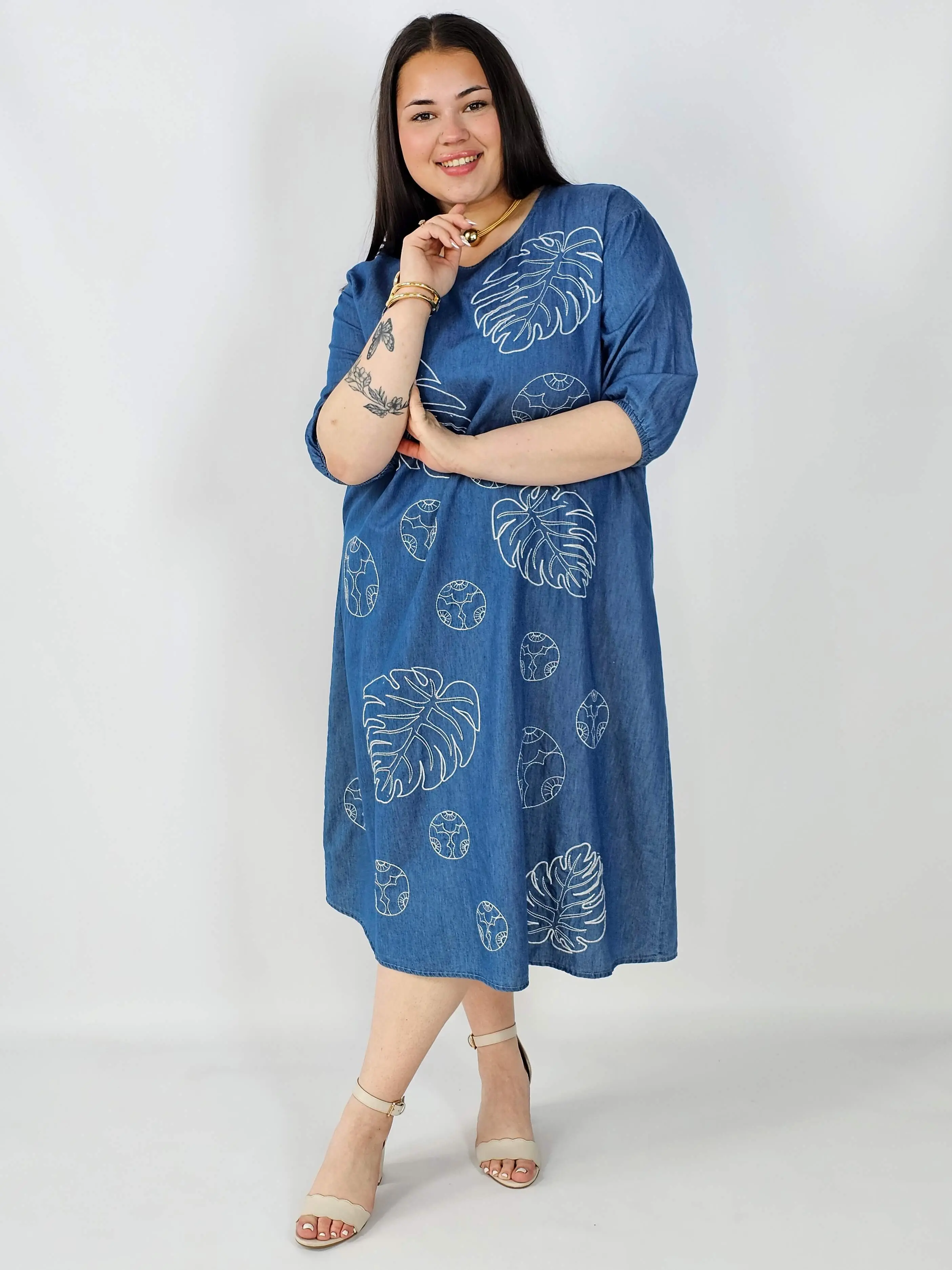 Sukienka plus size, którą nosi się dla wygody, a nie tylko „na wyjście” - Image 8