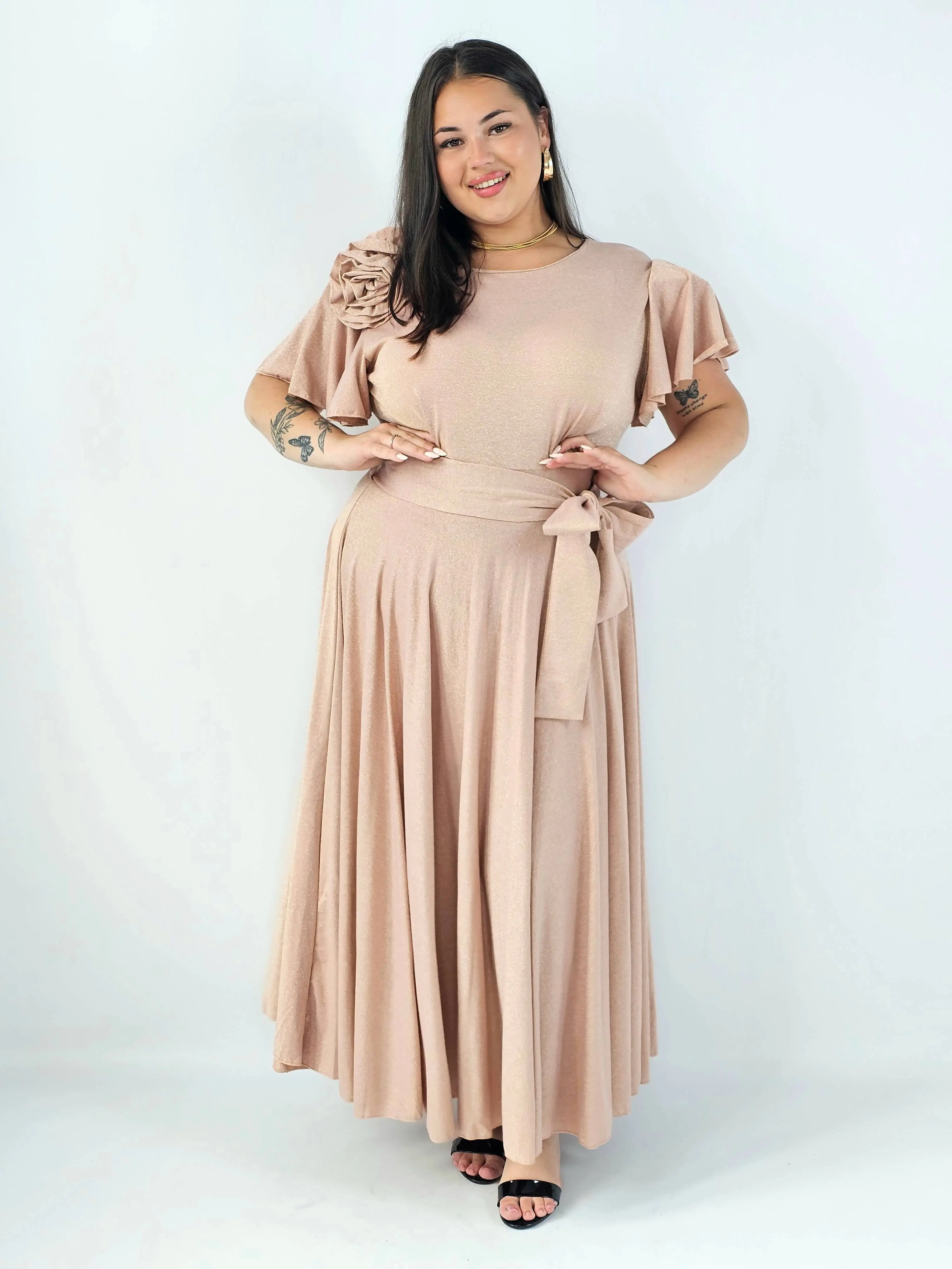 Sukienka plus size maxi z kwiatem XXL – elegancka sukienka wieczorowa - Image 4