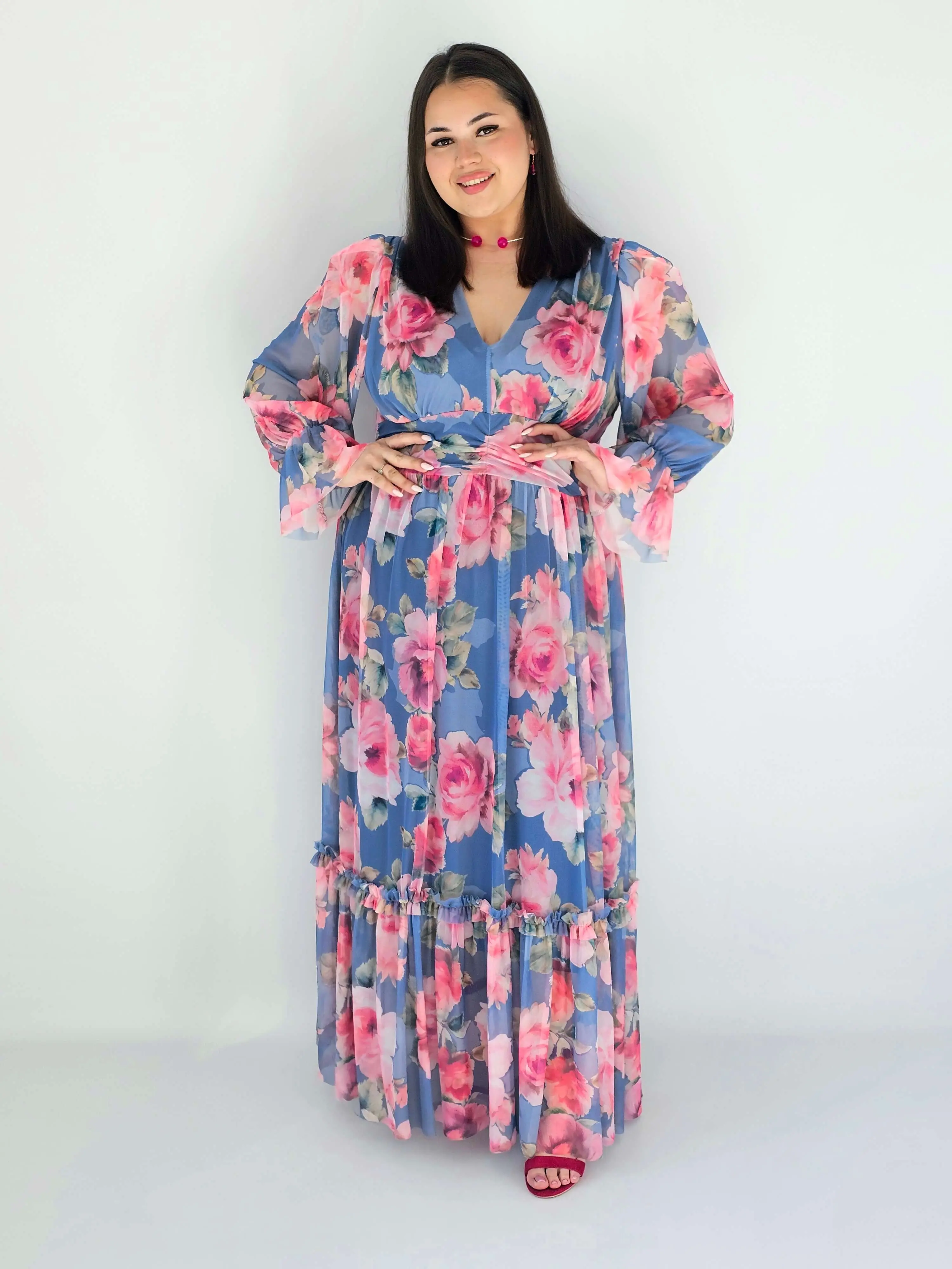 Sukienka plus size midi w kwiatowy print – elegancka i zwiewna propozycja dla kobiet XXL - Image 12
