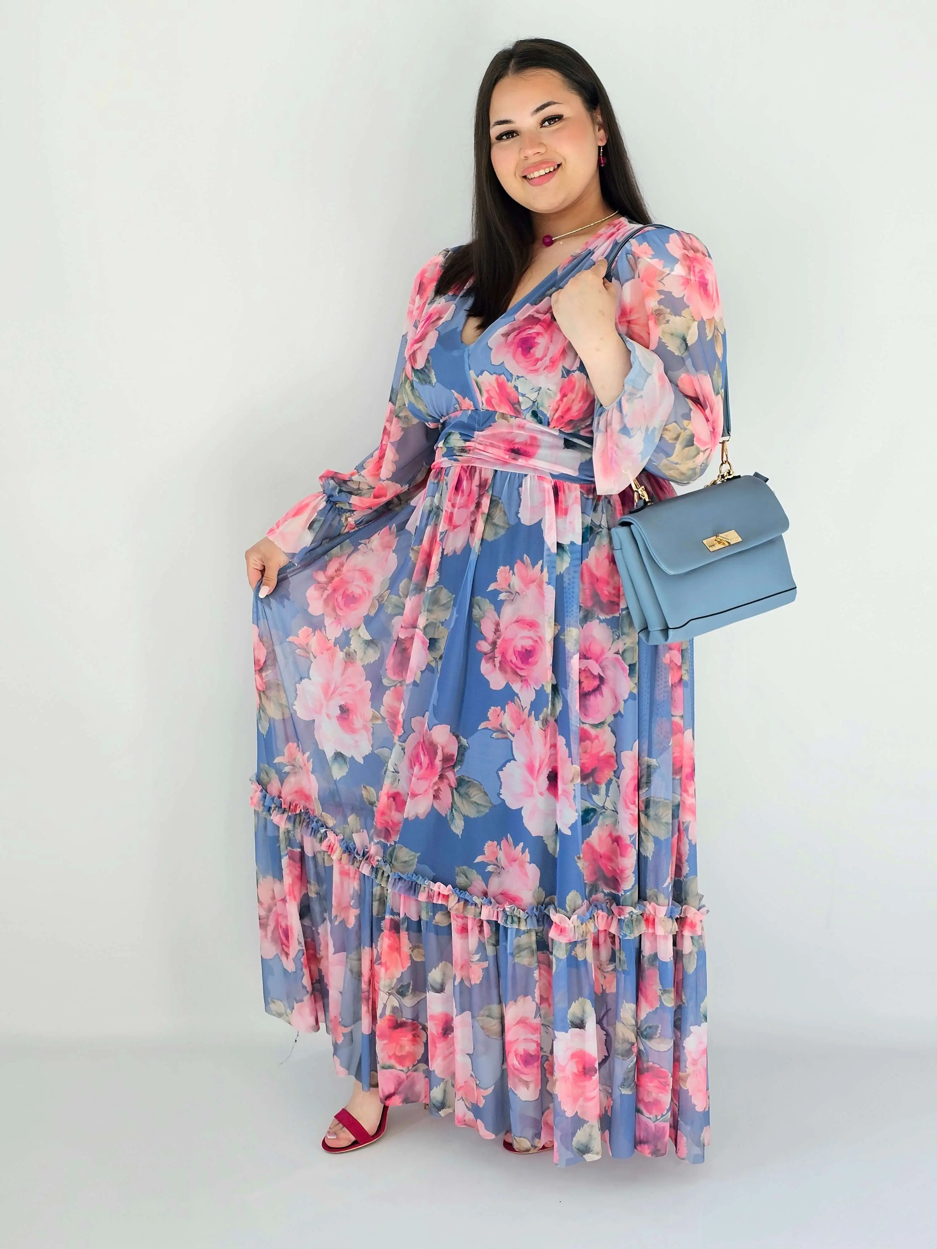 Sukienka plus size midi w kwiatowy print – elegancka i zwiewna propozycja dla kobiet XXL - Image 16