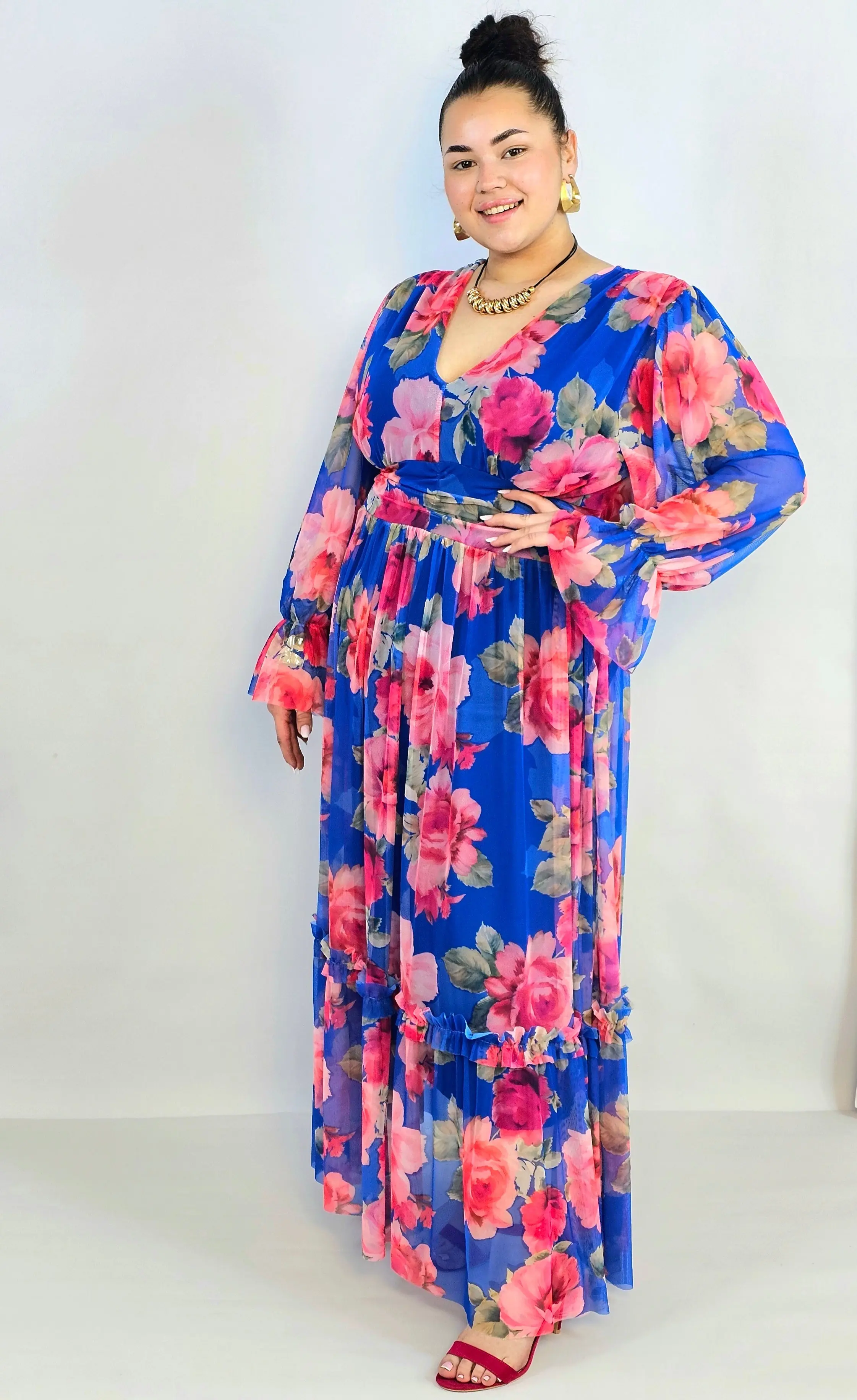Sukienka plus size midi w kwiatowy print – elegancka i zwiewna propozycja dla kobiet XXL - Image 19