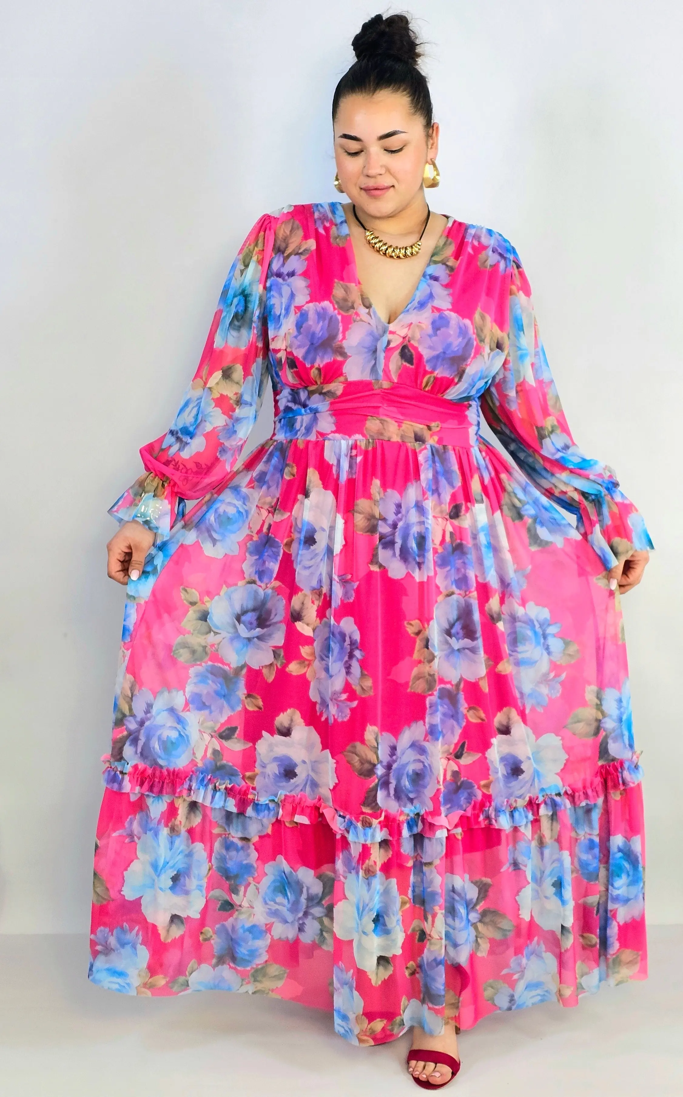Sukienka plus size midi w kwiatowy print – elegancka i zwiewna propozycja dla kobiet XXL - Image 4