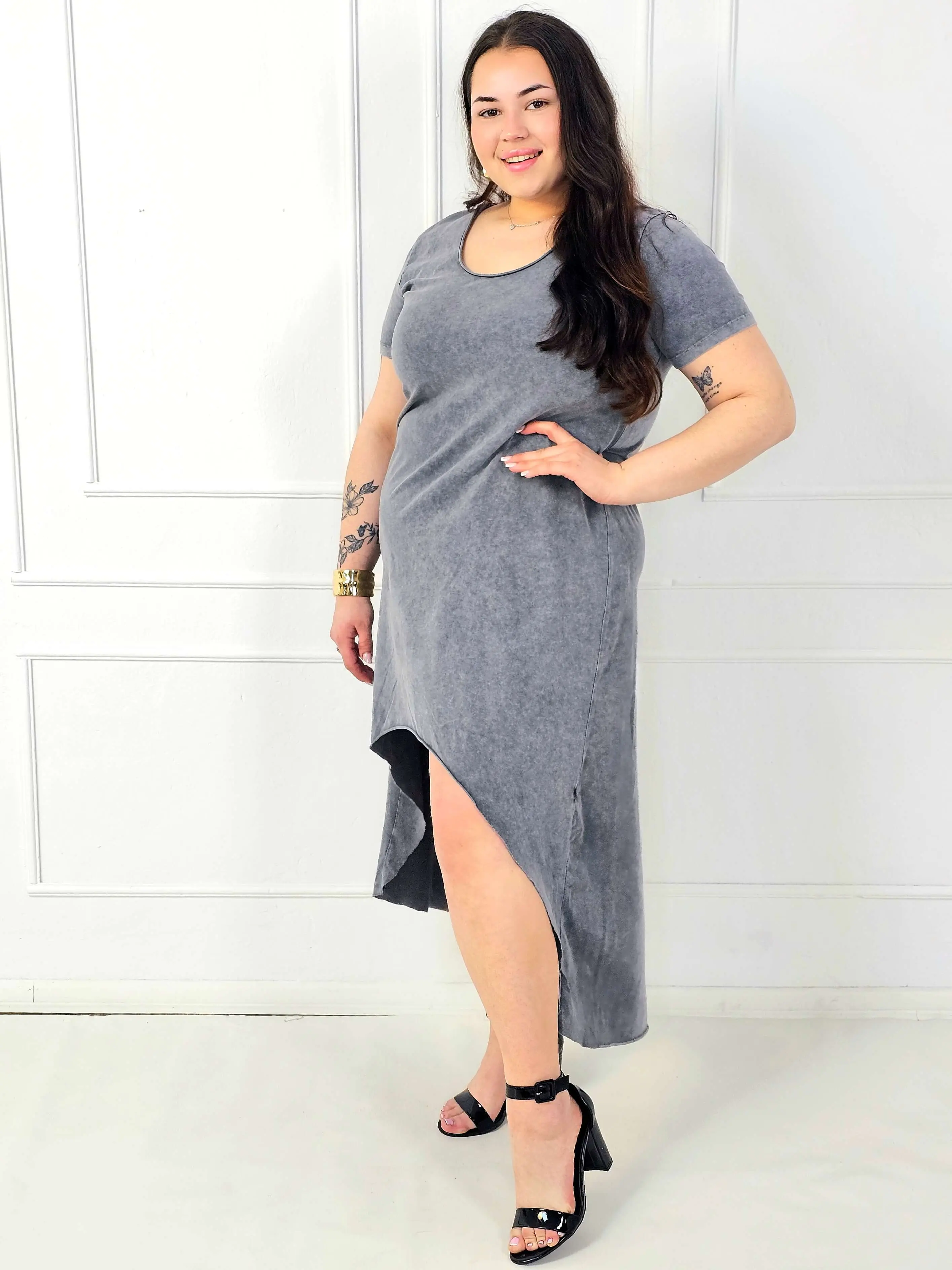 Sukienka plus size -sukienka midi z krótkim rękawem i asymetrycznym dołem - Image 7
