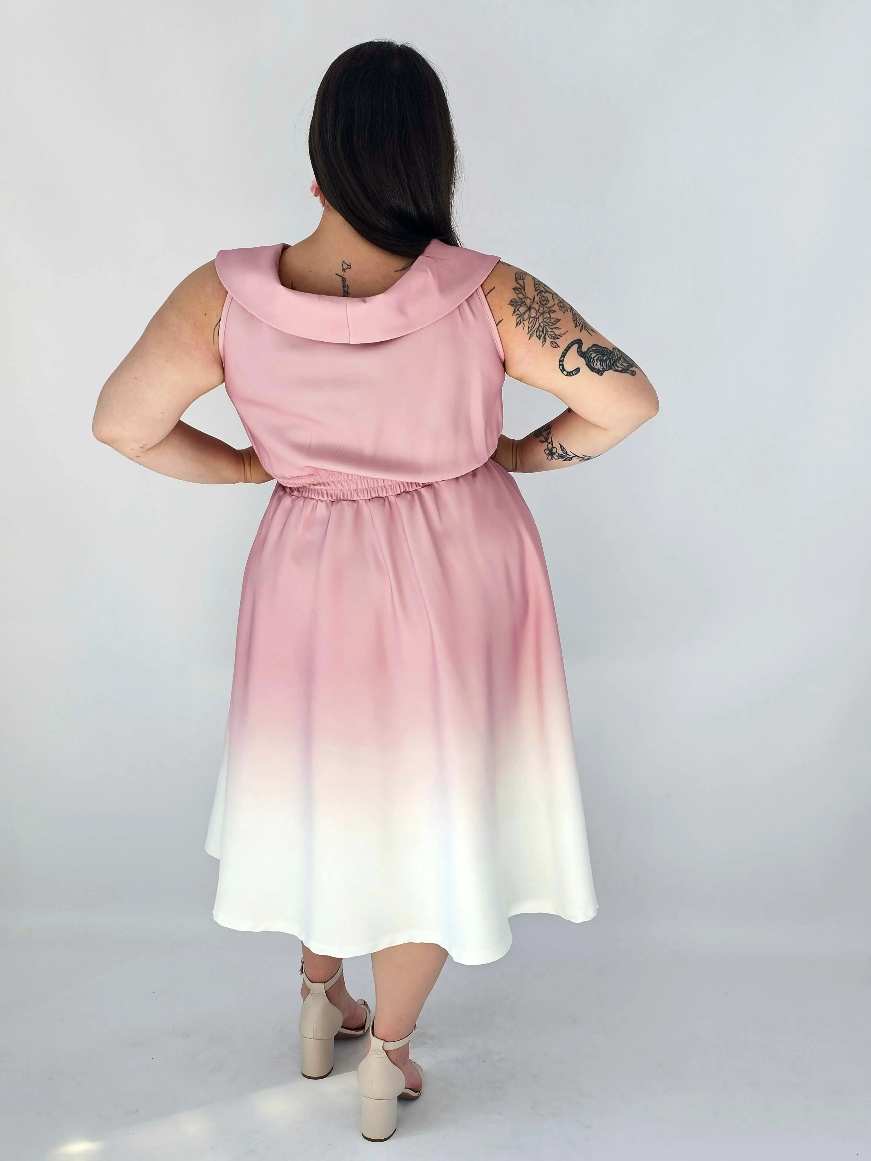 Sukienka Plus Size Ombre Rozkloszowana – Cudowna I Wyjątkowa Kreacja, Która Zachwyca Elegancją - Image 13