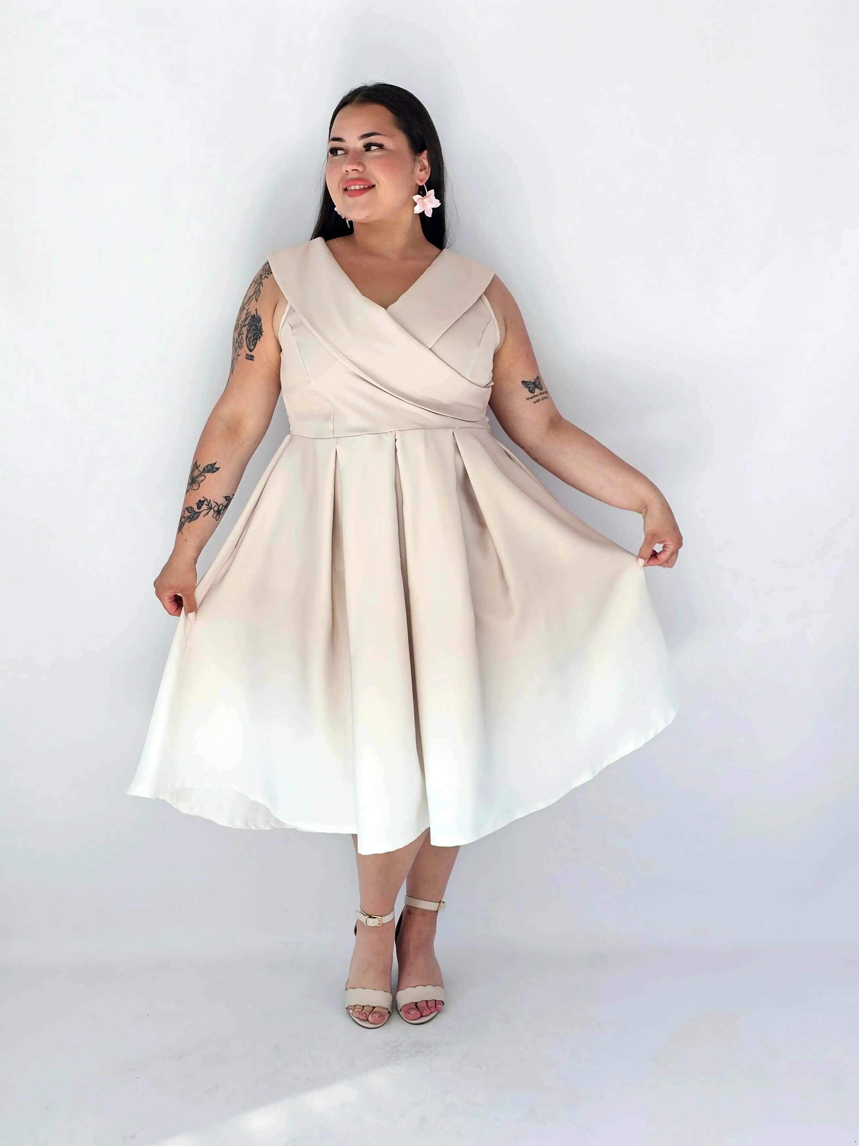 Sukienka Plus Size Ombre Rozkloszowana – Cudowna I Wyjątkowa Kreacja, Która Zachwyca Elegancją - Image 3