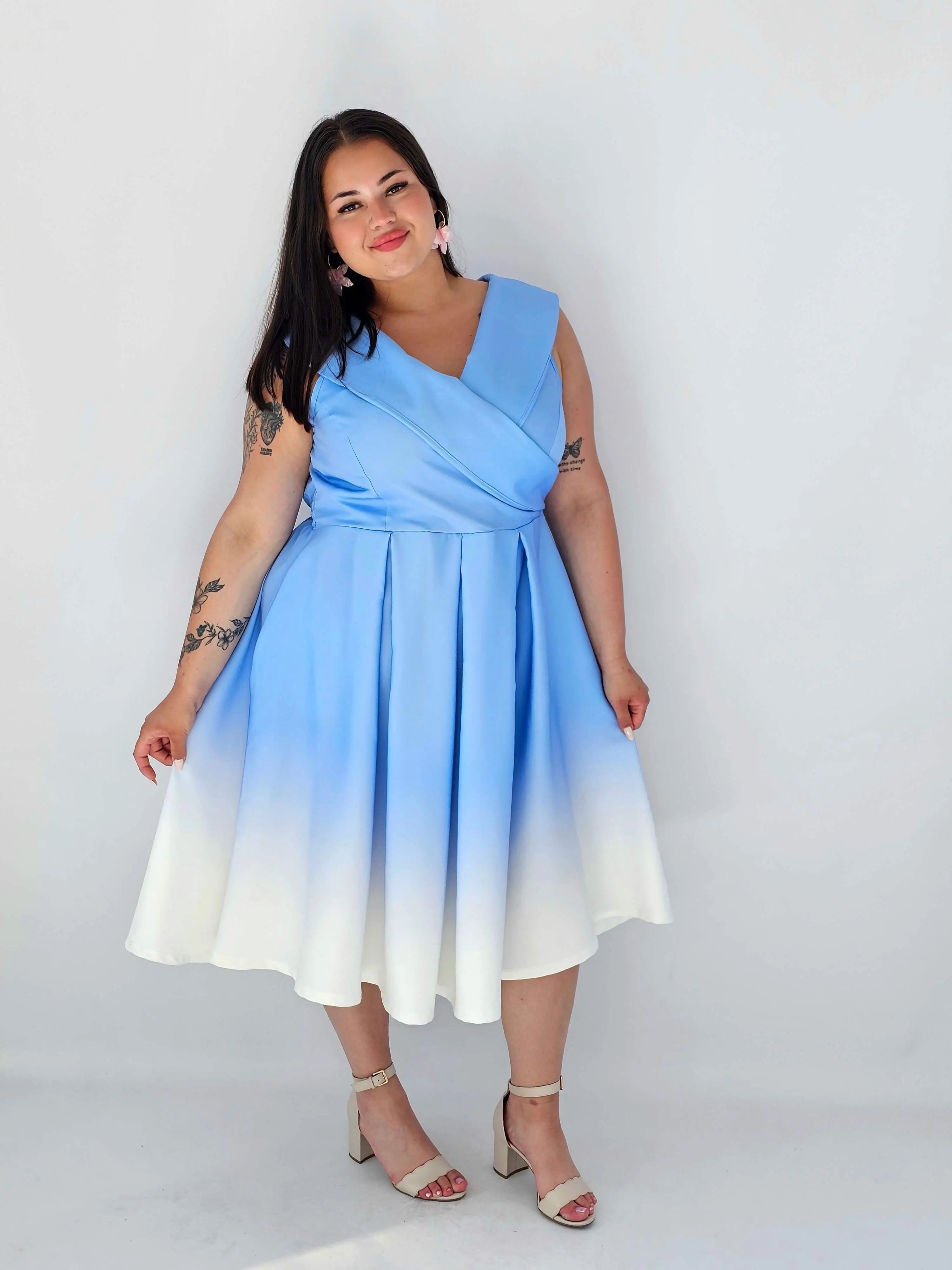 Sukienka Plus Size Ombre Rozkloszowana – Cudowna I Wyjątkowa Kreacja, Która Zachwyca Elegancją - Image 9