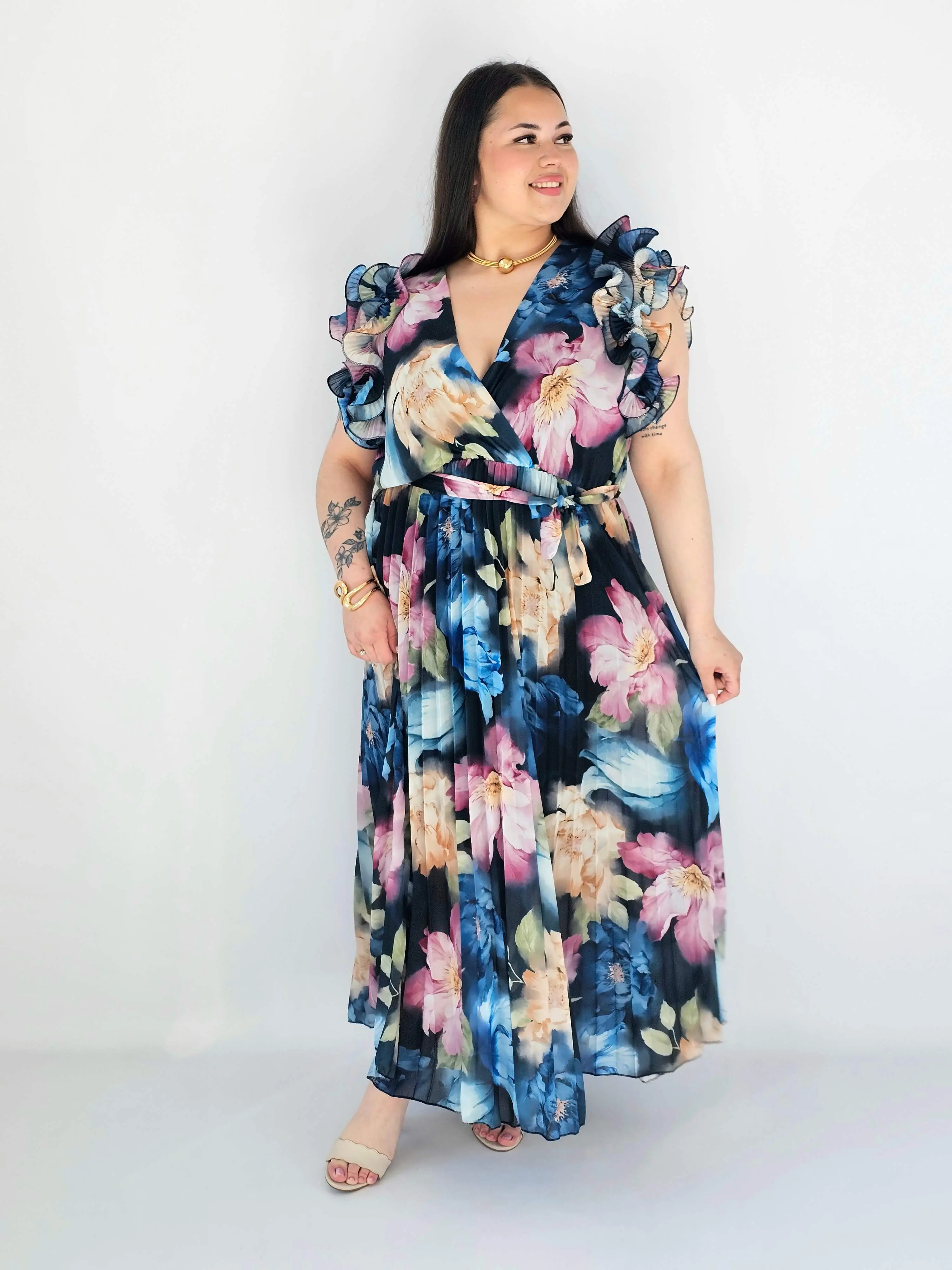 Sukienka Plus Size Plisowana Midi W Kwiaty Z Paskiem Elegancka - Image 2