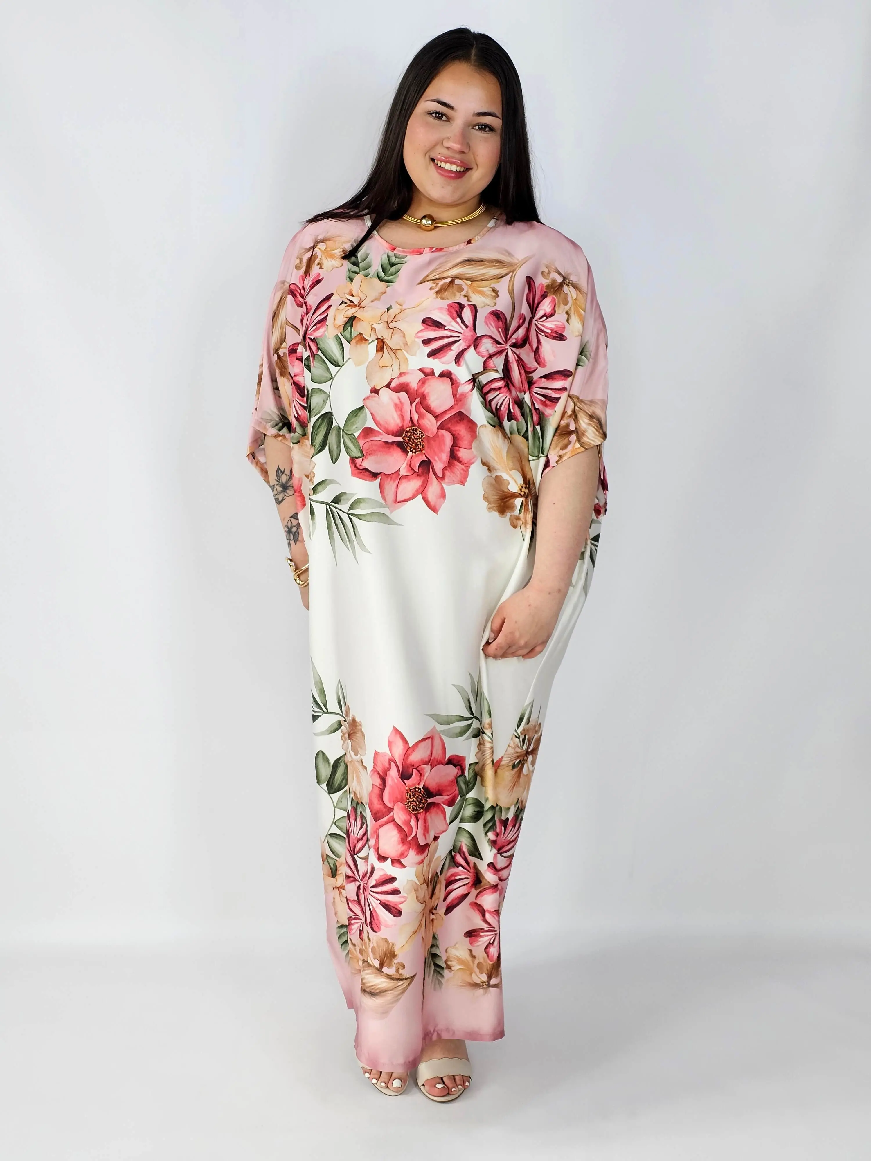 Sukienka plus size satynowa – elegancka sukienka XXL z połyskiem - Image 12