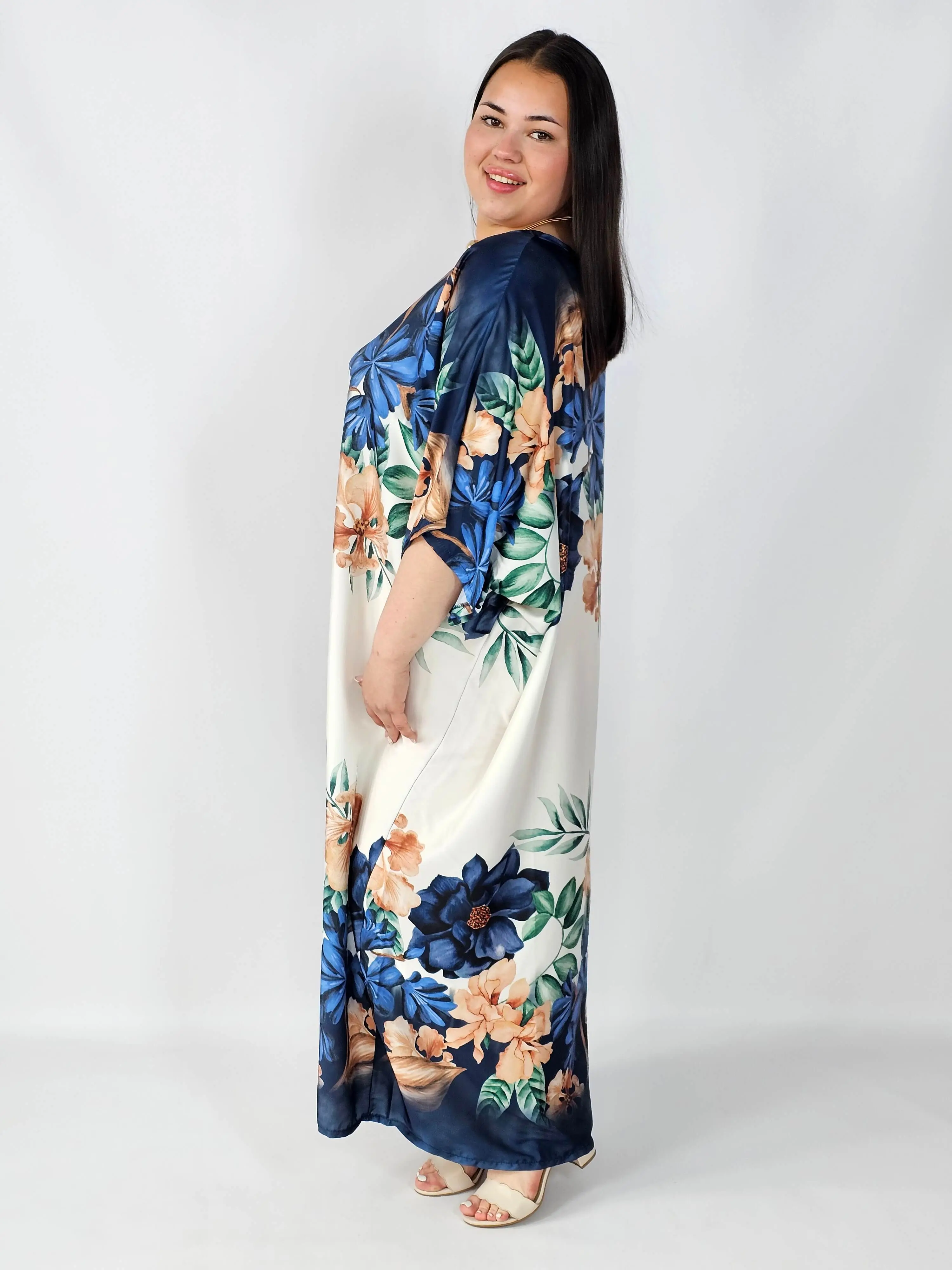 Sukienka plus size satynowa – elegancka sukienka XXL z połyskiem - Image 20